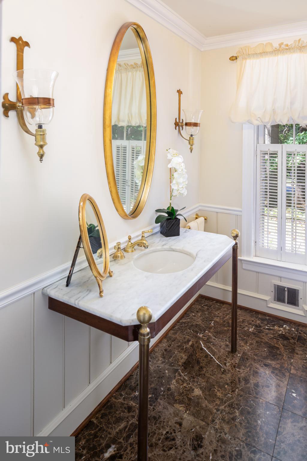 RADNOR HUNT - Residential