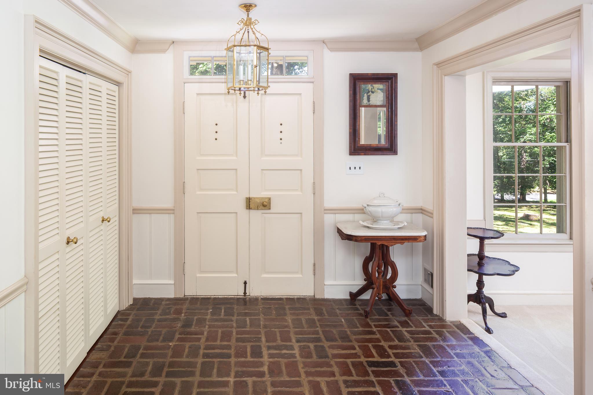 RADNOR HUNT - Residential