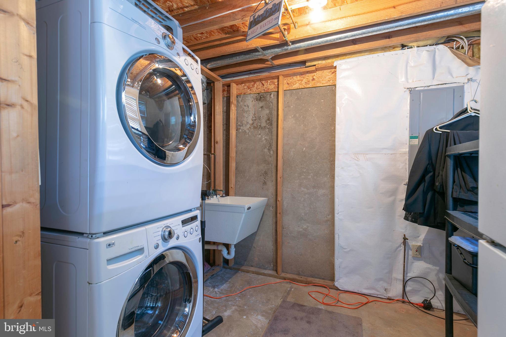 CHESTNUT HILL COVE - Residential