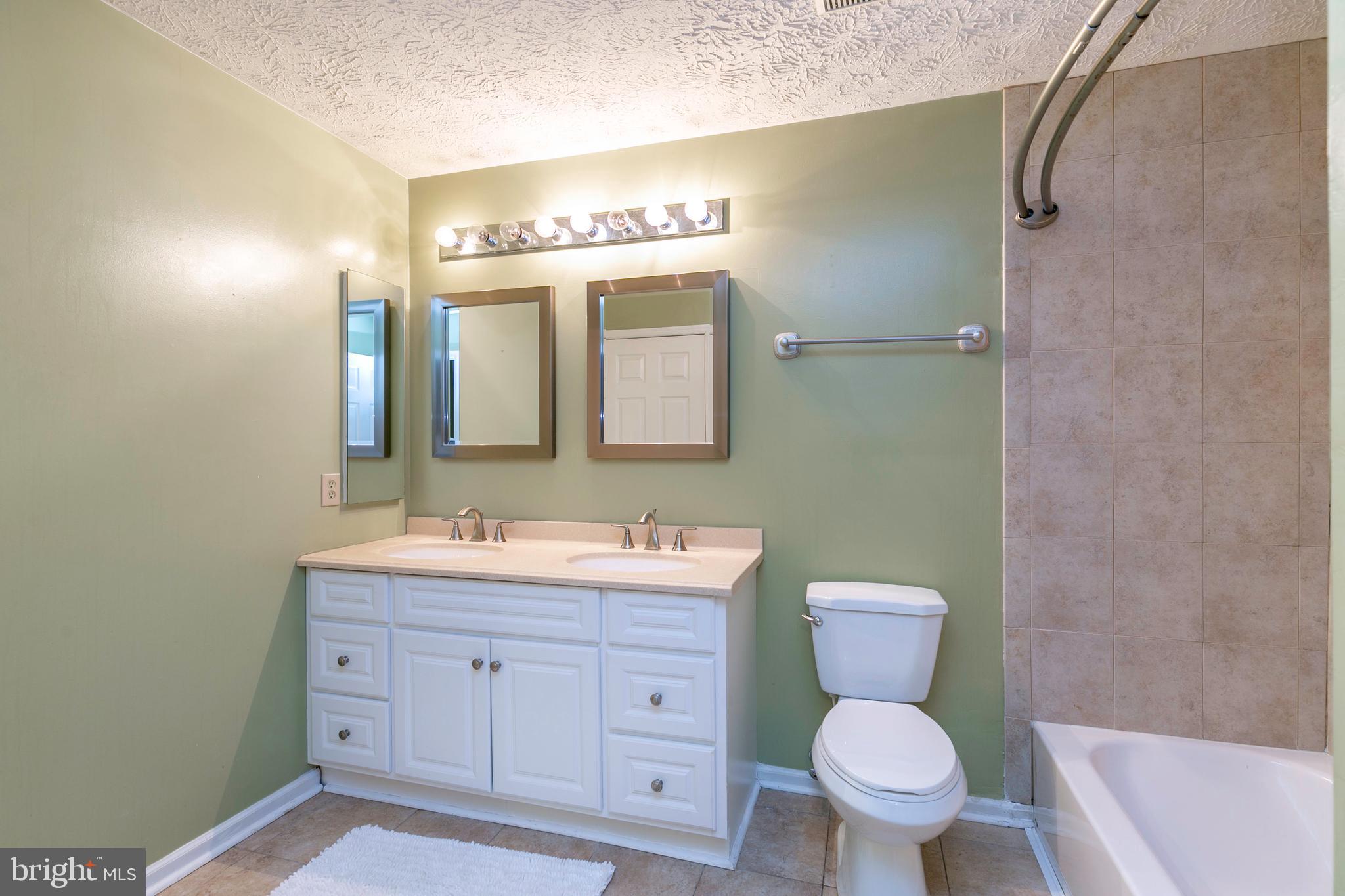 CHESTNUT HILL COVE - Residential