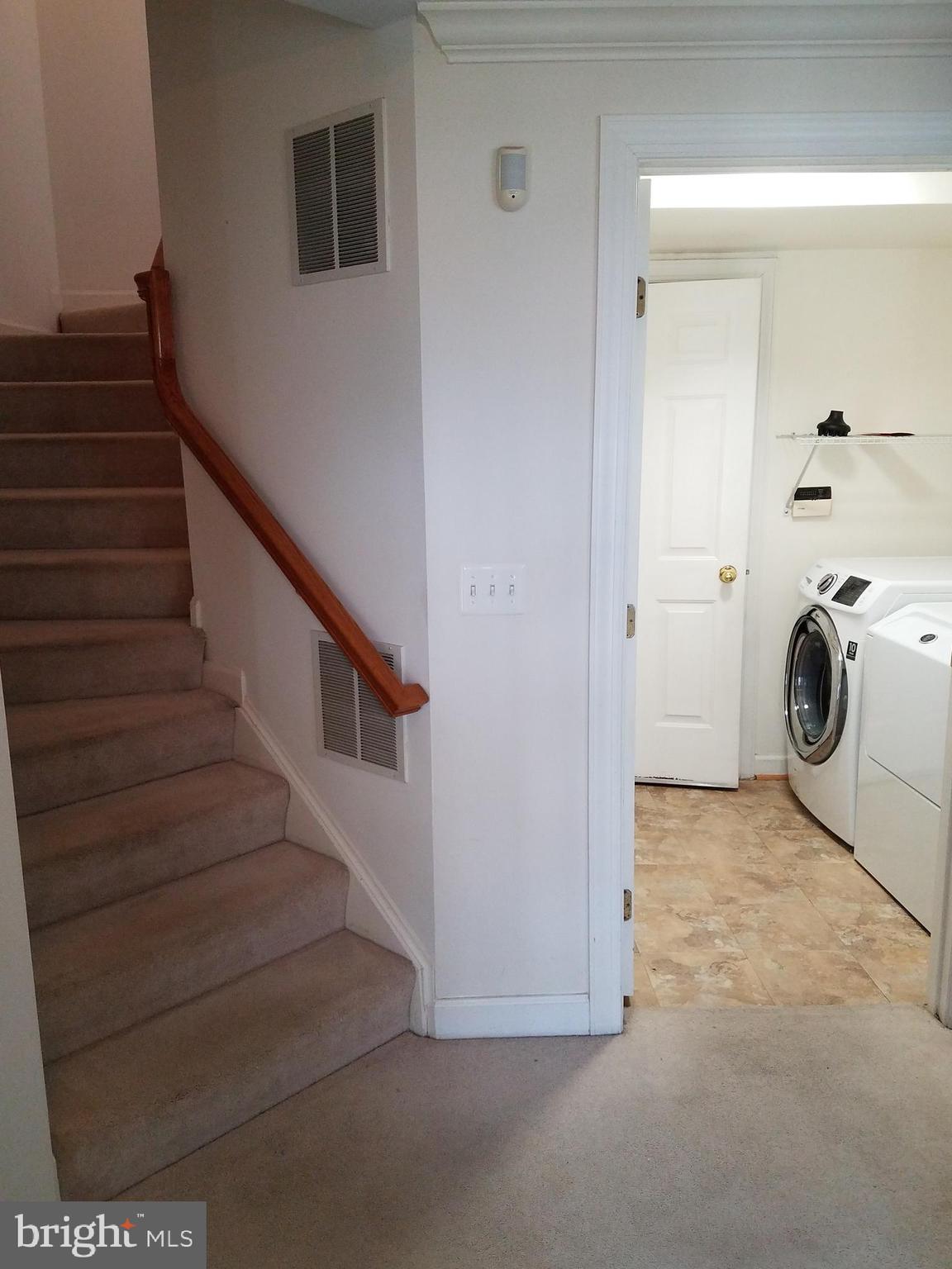 CARR AT CEDAR LAKES - Residential Lease