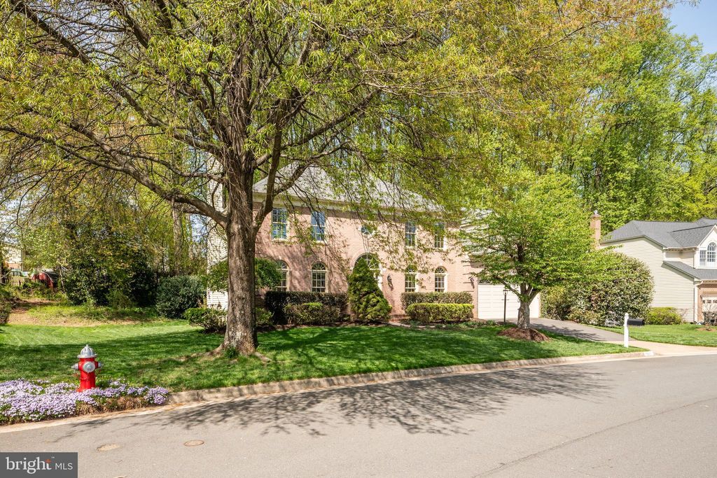 Photo of 9380 Colbert Court, FAIRFAX, VA 22032 (MLS # VAFX2297588)