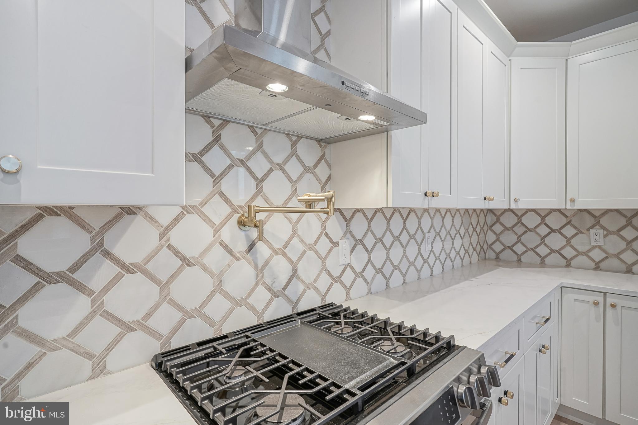 PORT RICHMOND - Residential