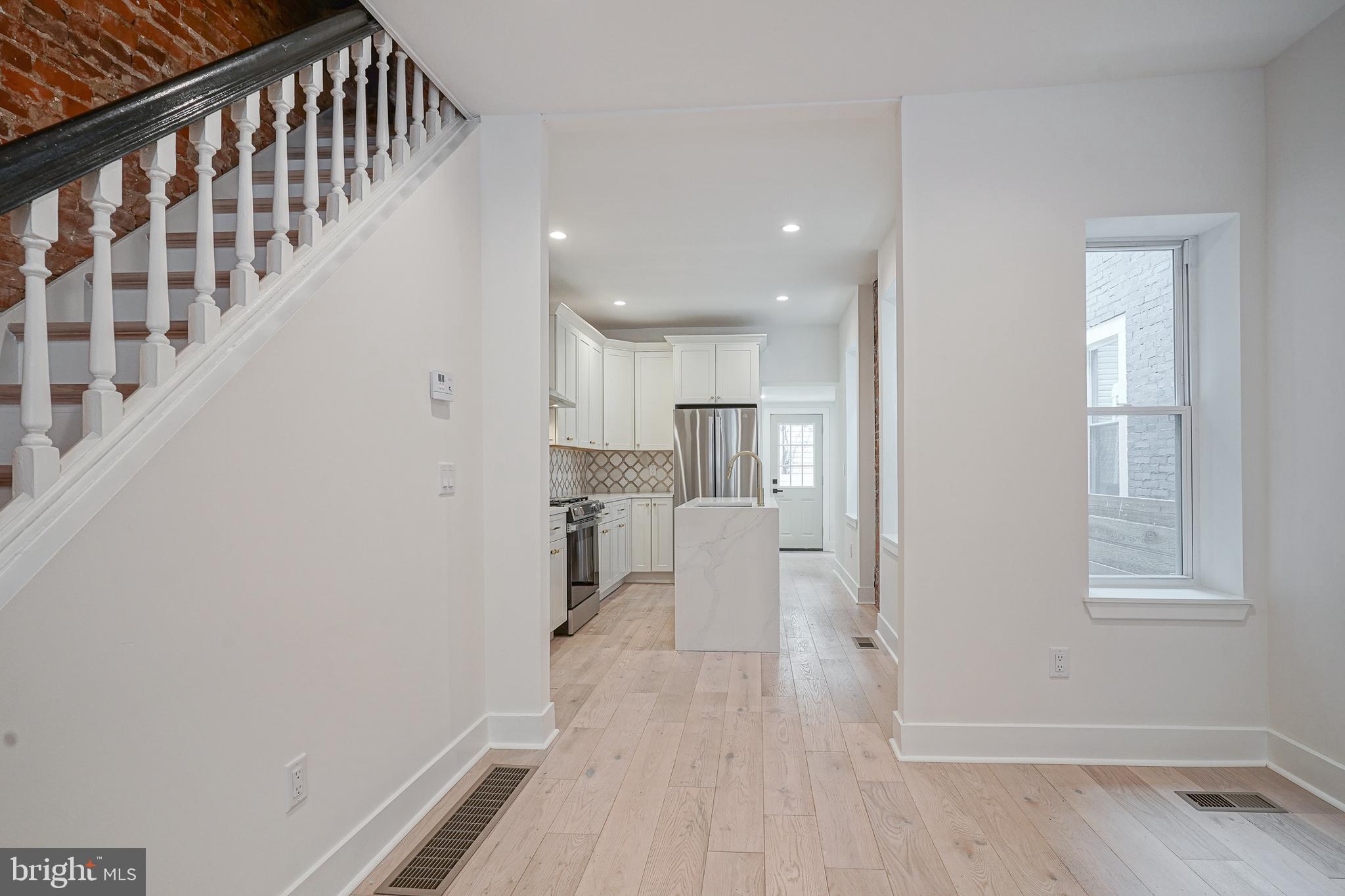 PORT RICHMOND - Residential