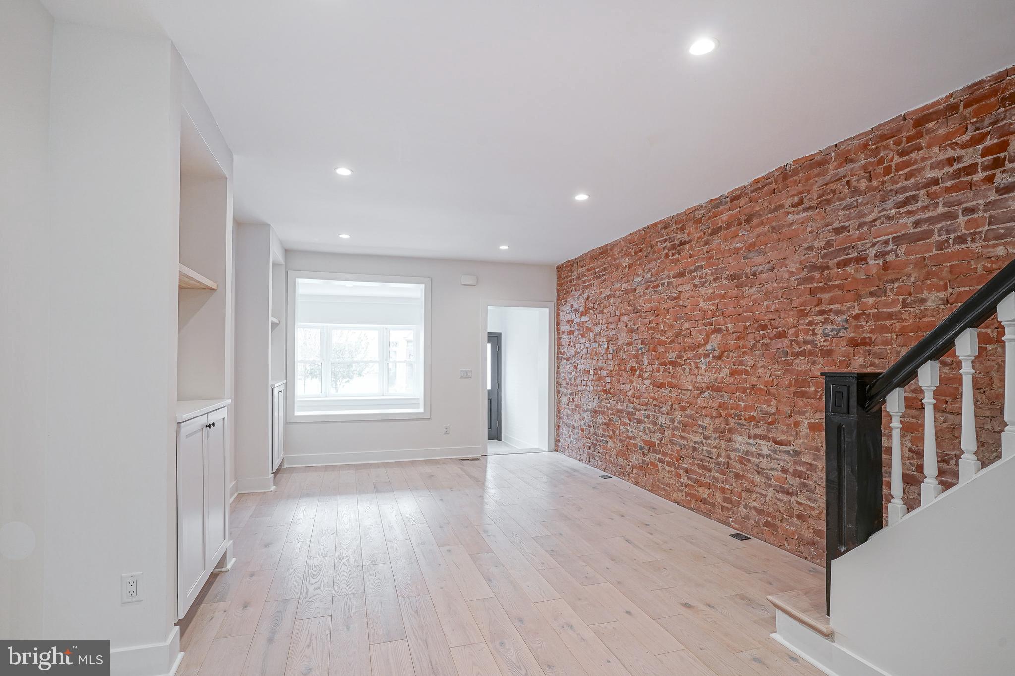 PORT RICHMOND - Residential