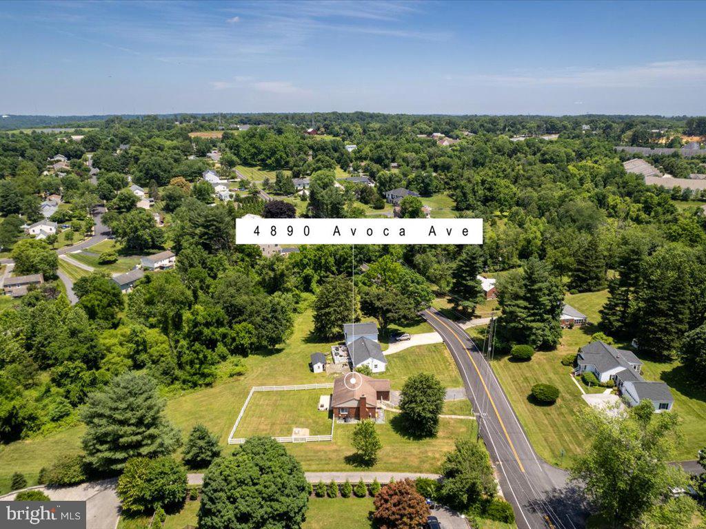 MONTGOMERY KNOLLS - Residential