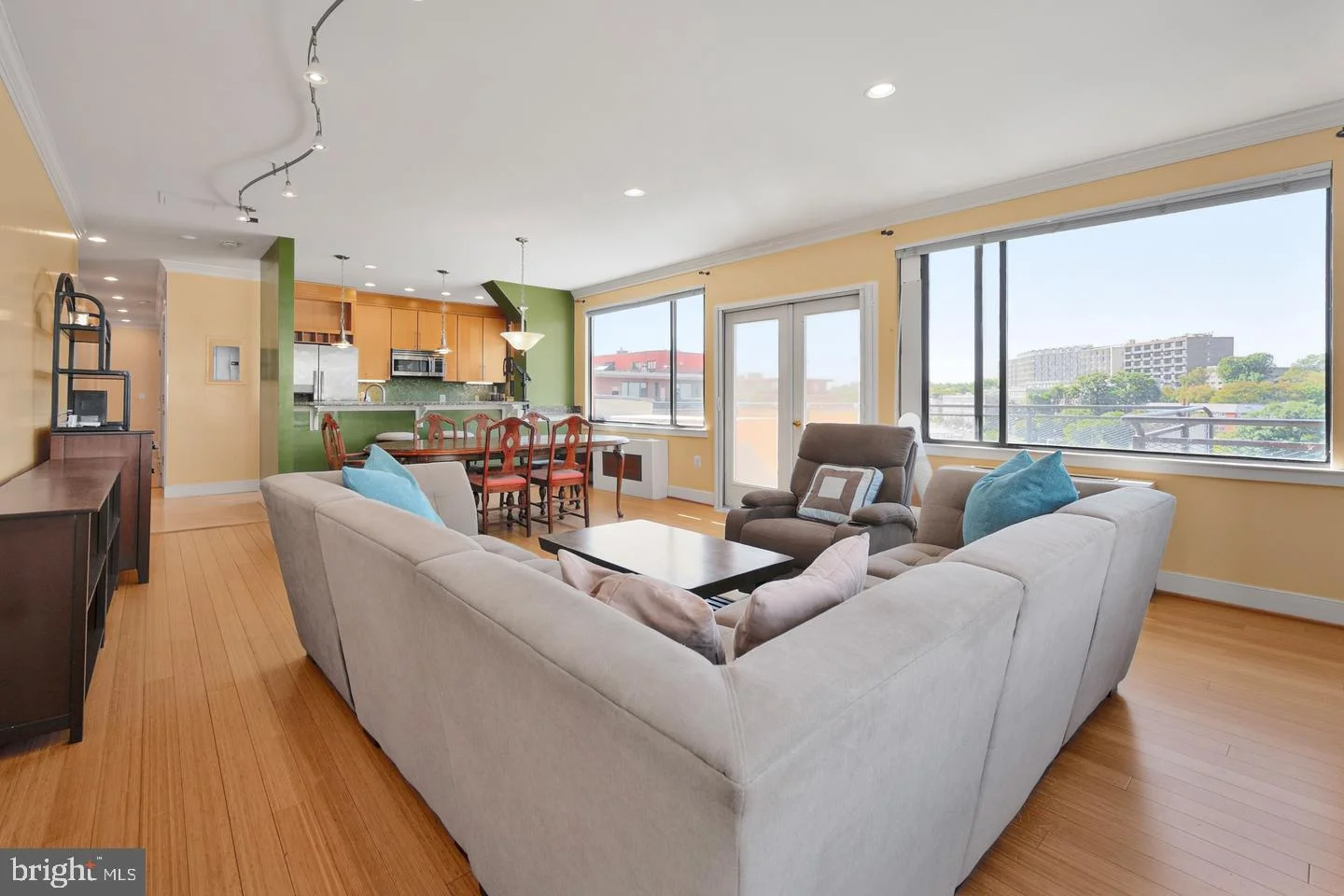 1121 Arlington Boulevard Unit 1011