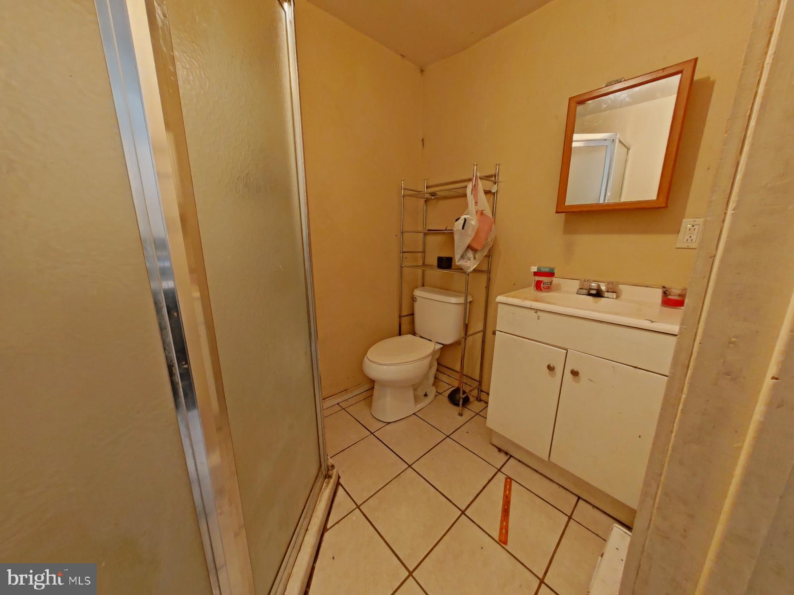 FRANKFORD - Commercial Sale