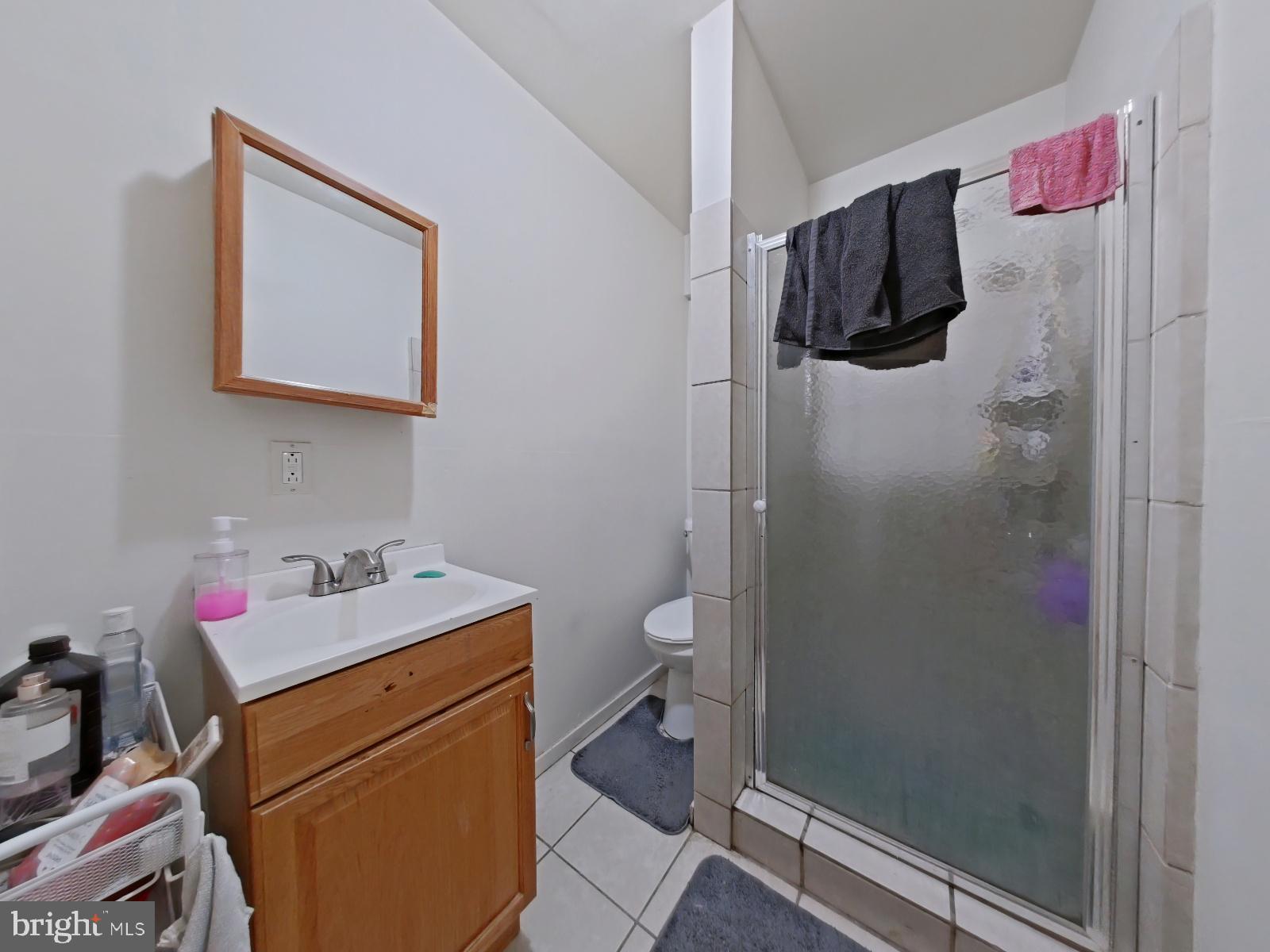 FRANKFORD - Commercial Sale