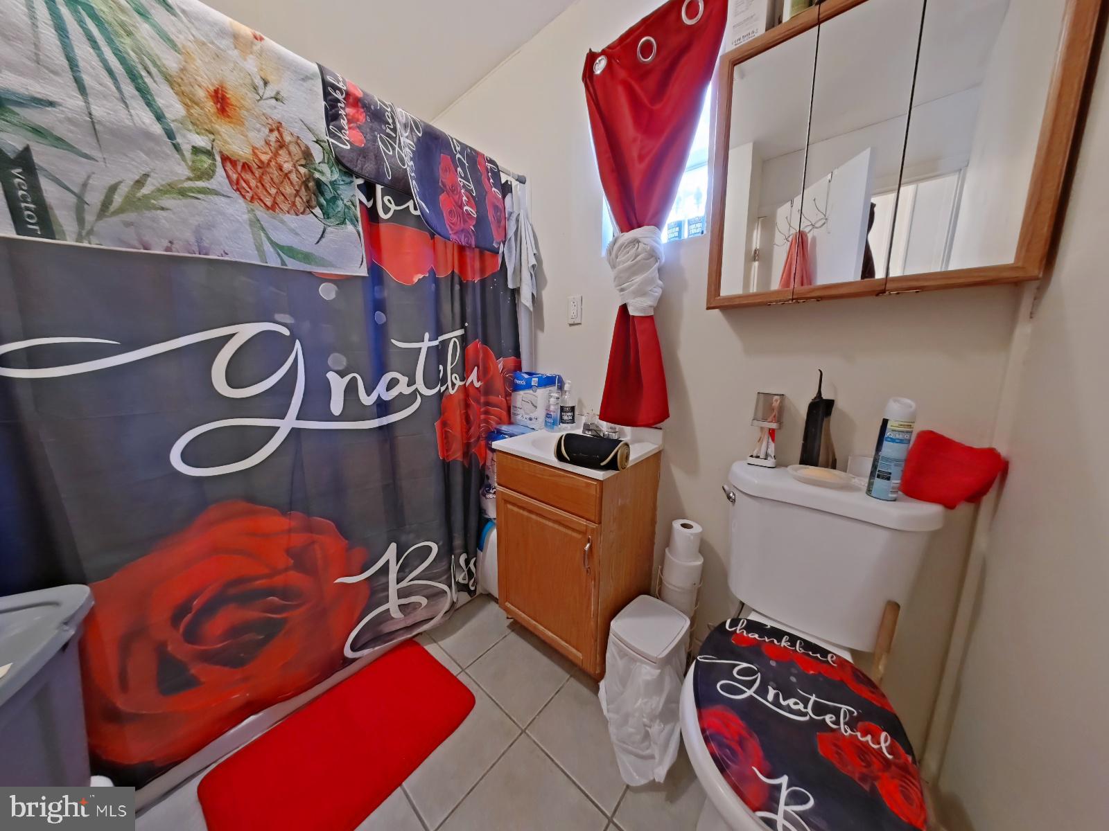 FRANKFORD - Commercial Sale