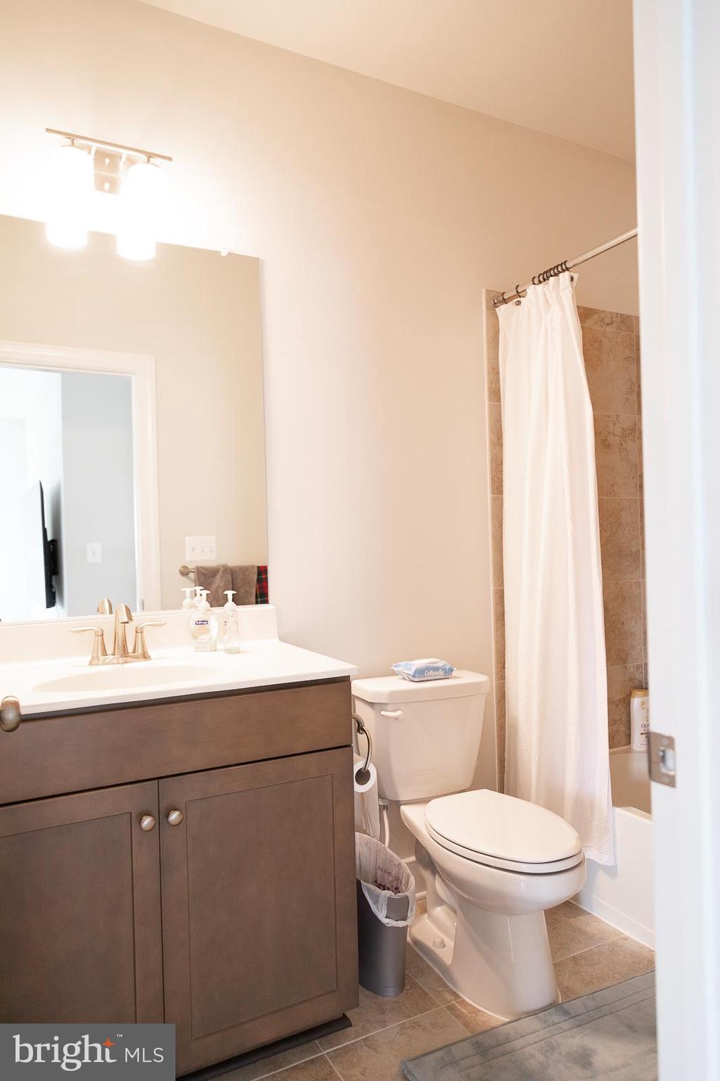 CROWN - Residential Lease