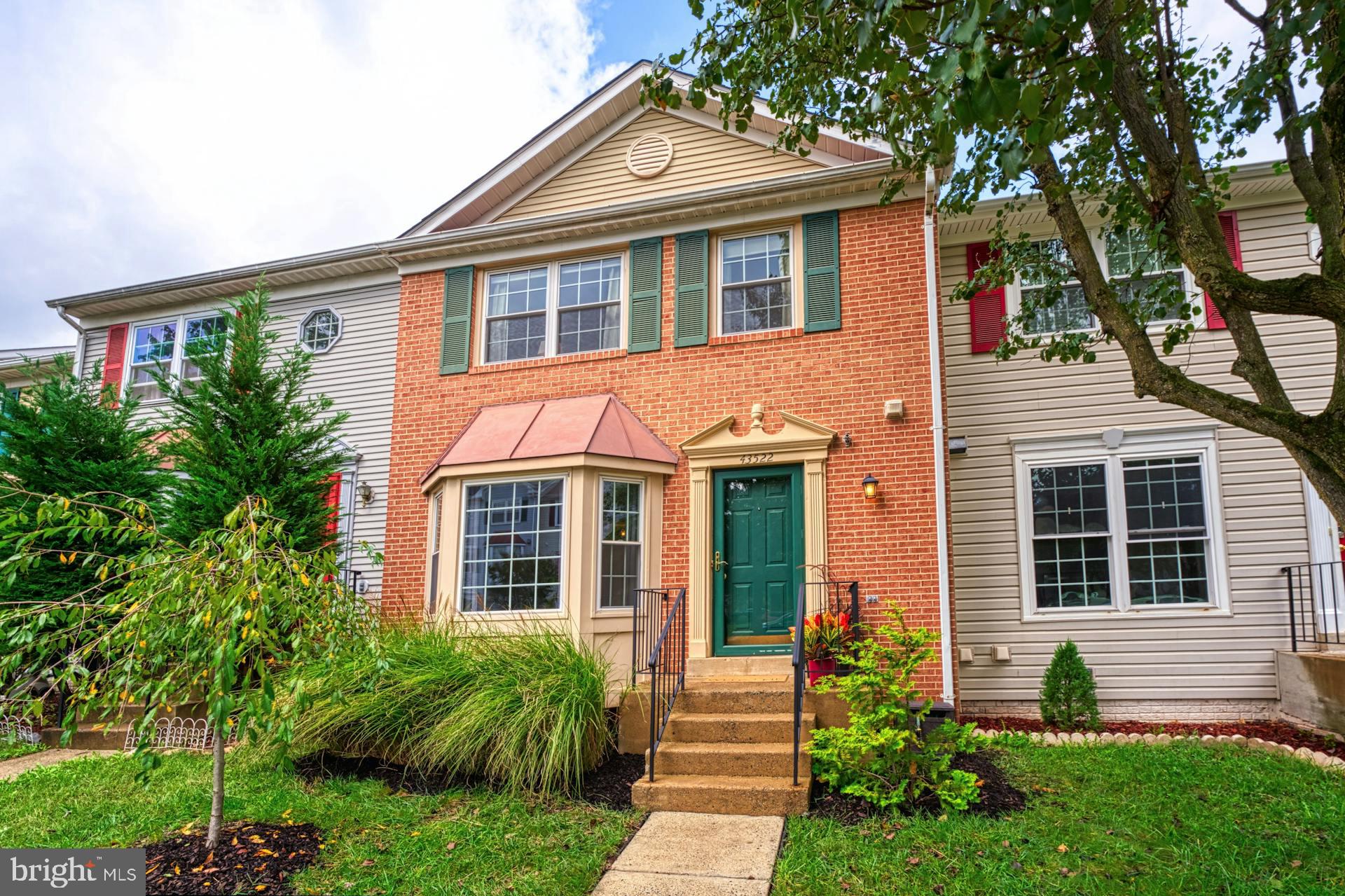 ASHBURN FARM - Residential