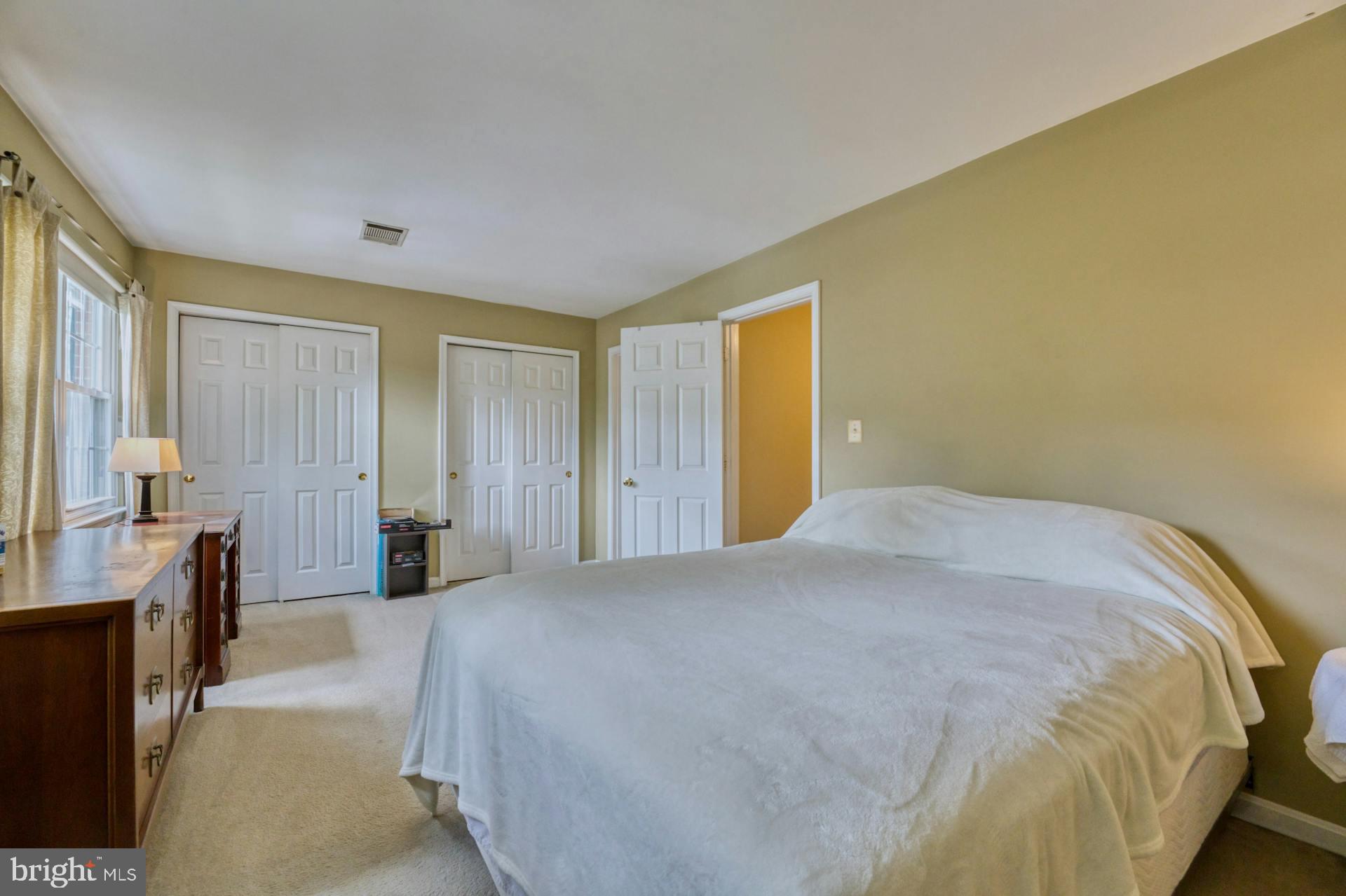 ASHBURN FARM - Residential