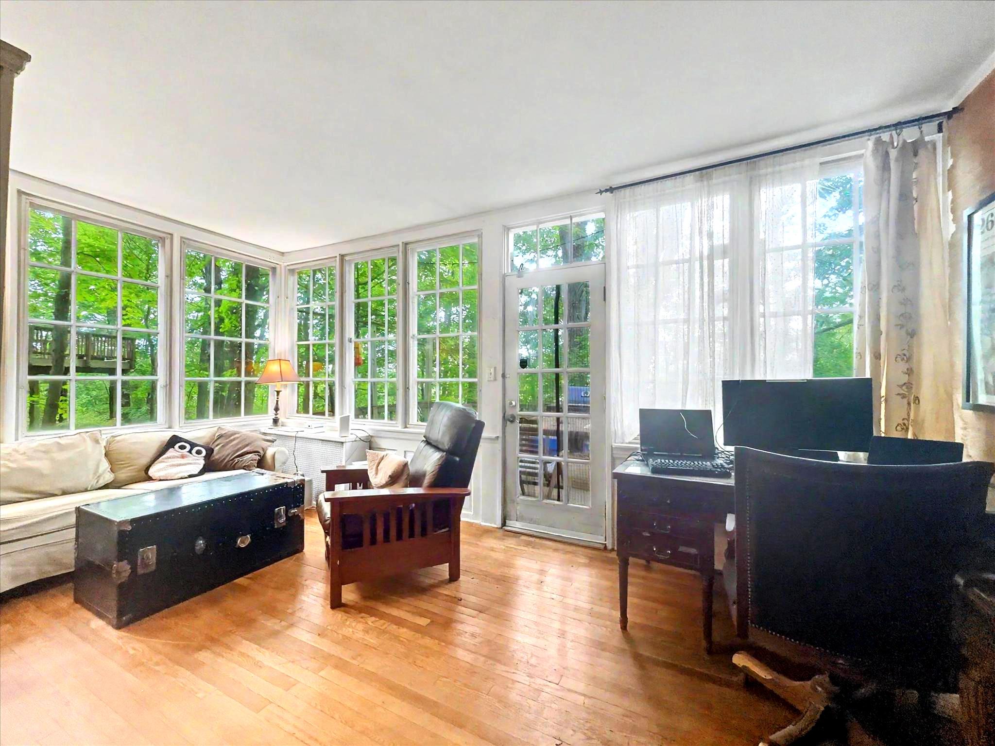 ROLAND PARK - Residential