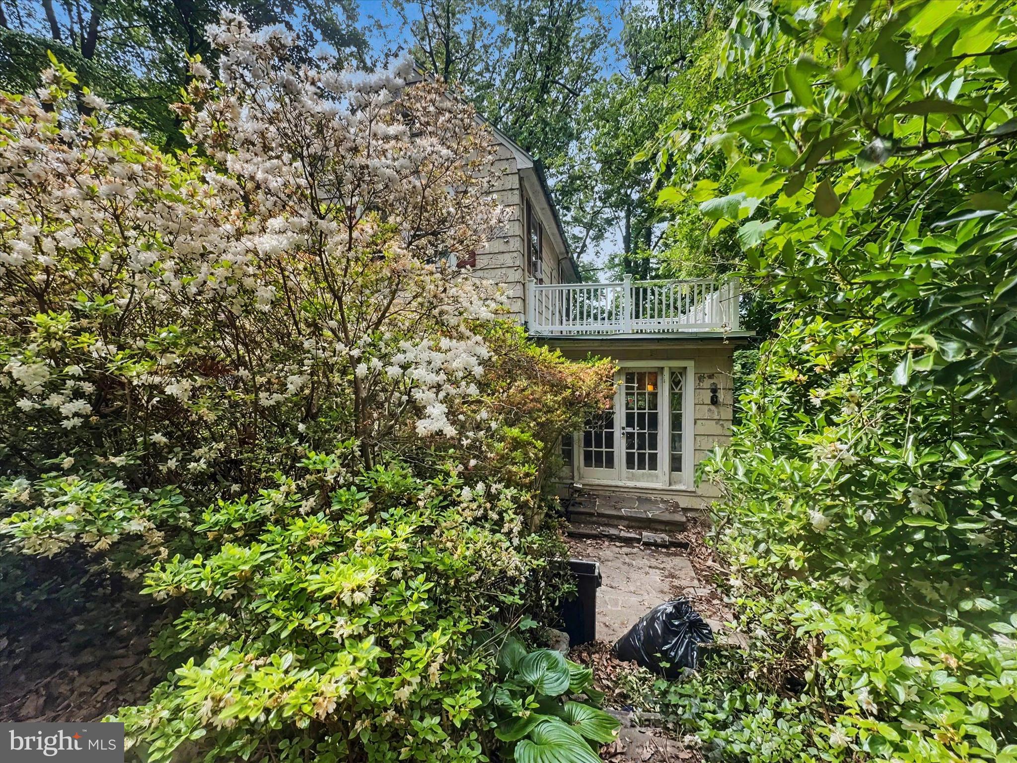 ROLAND PARK - Residential
