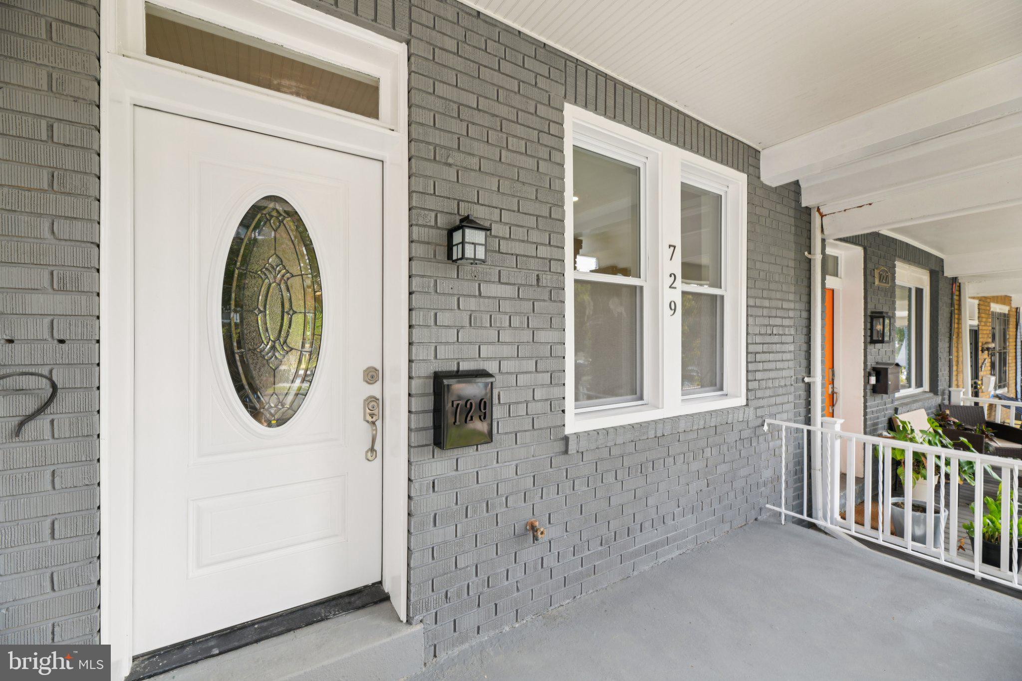 729 MADISON STREET NW