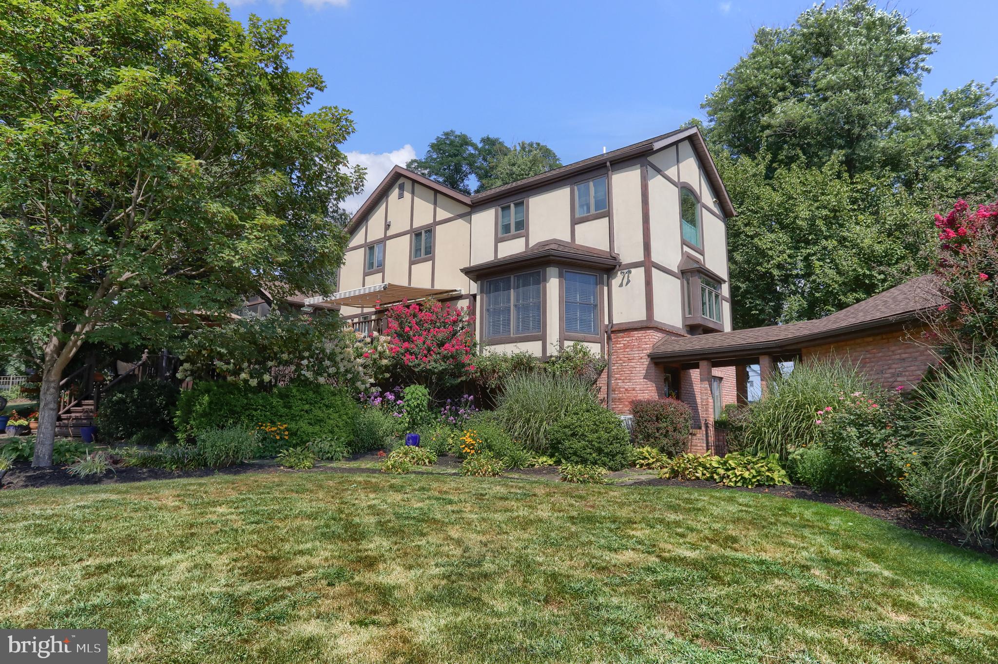 BANBURY CROSS - Residential