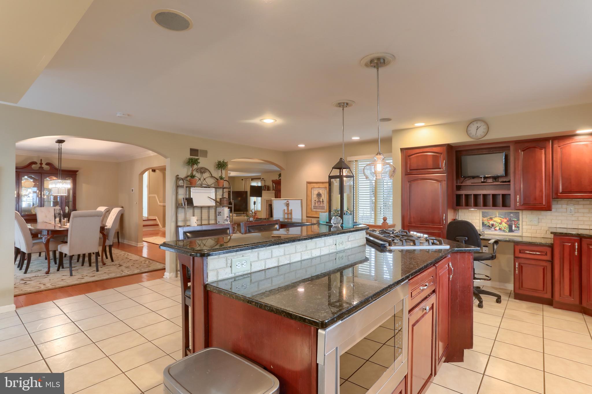 BANBURY CROSS - Residential