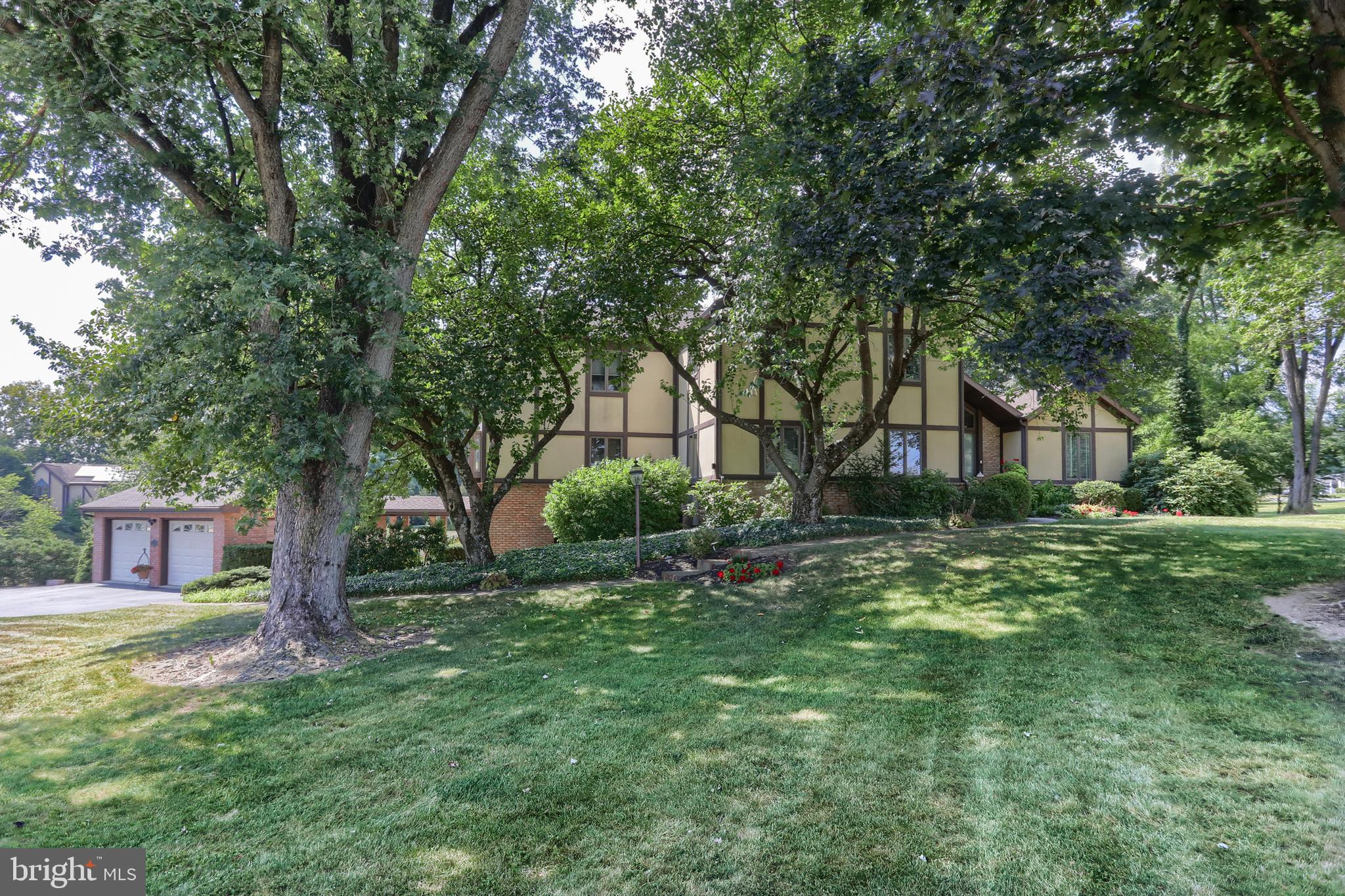 BANBURY CROSS - Residential