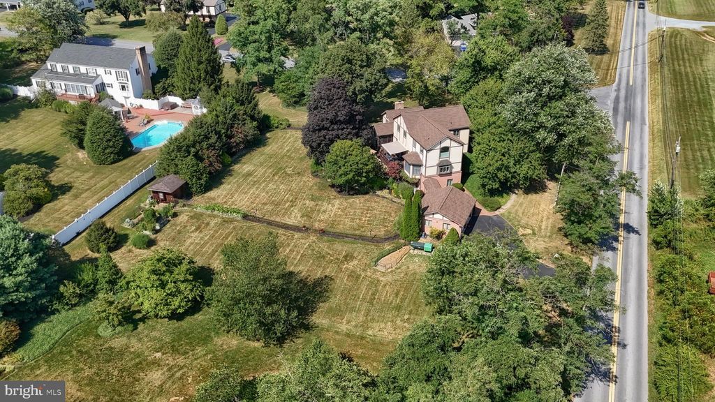 Photo of 1 Banbury Road, HUMMELSTOWN, PA 17036 (MLS # PADA2056148)