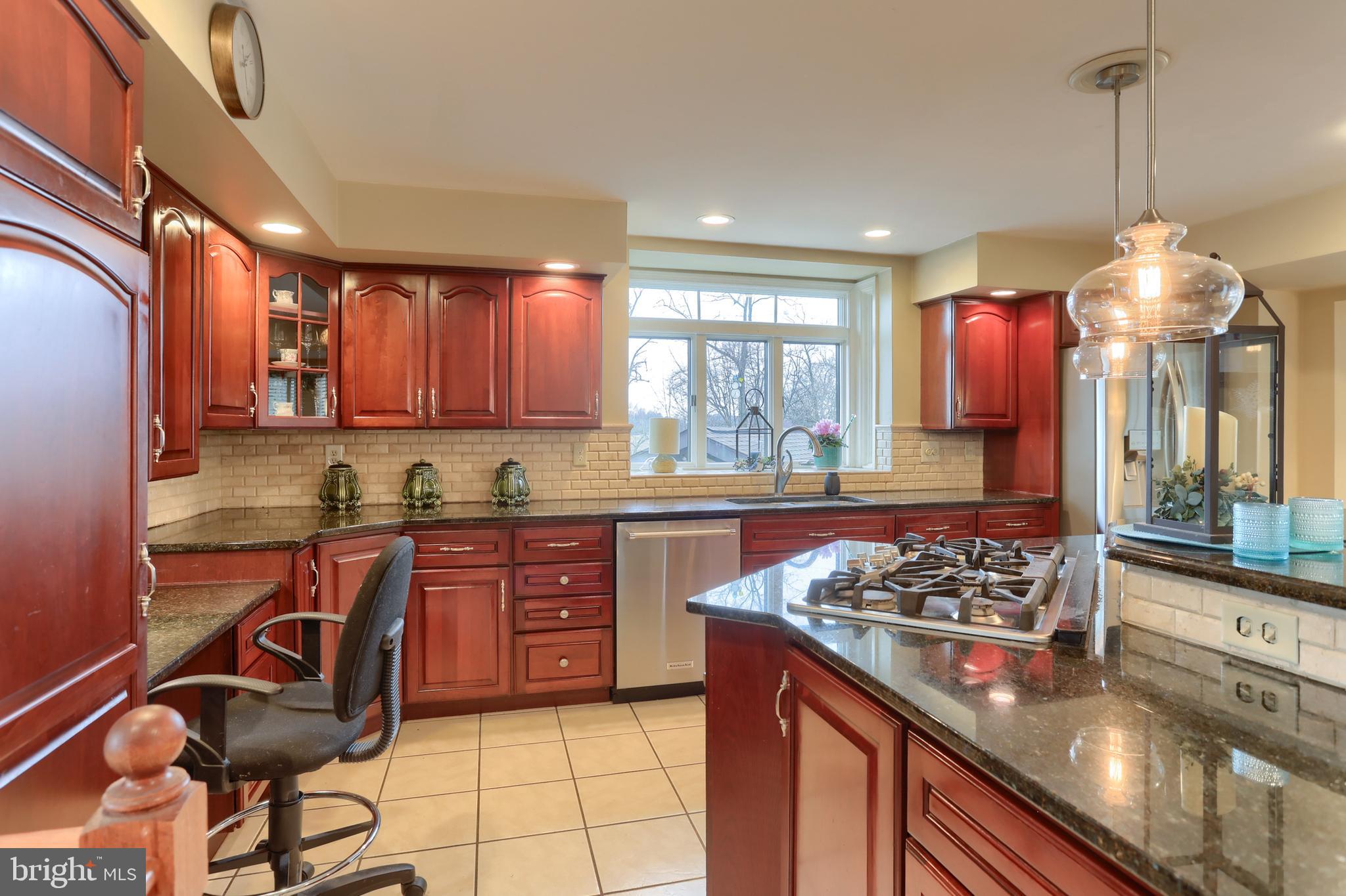 BANBURY CROSS - Residential