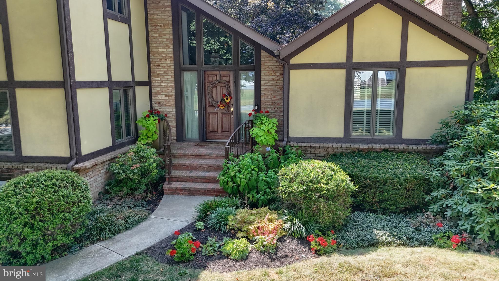 BANBURY CROSS - Residential