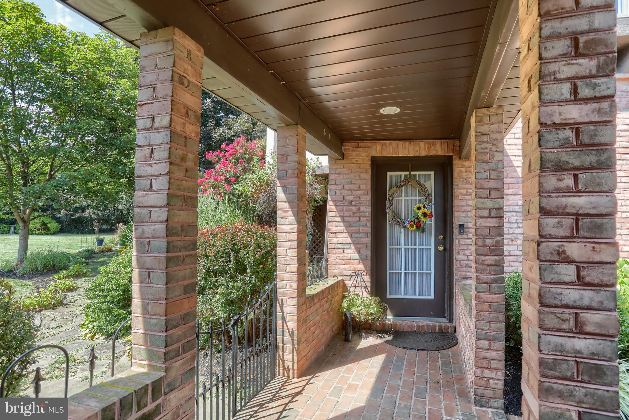 BANBURY CROSS - Residential