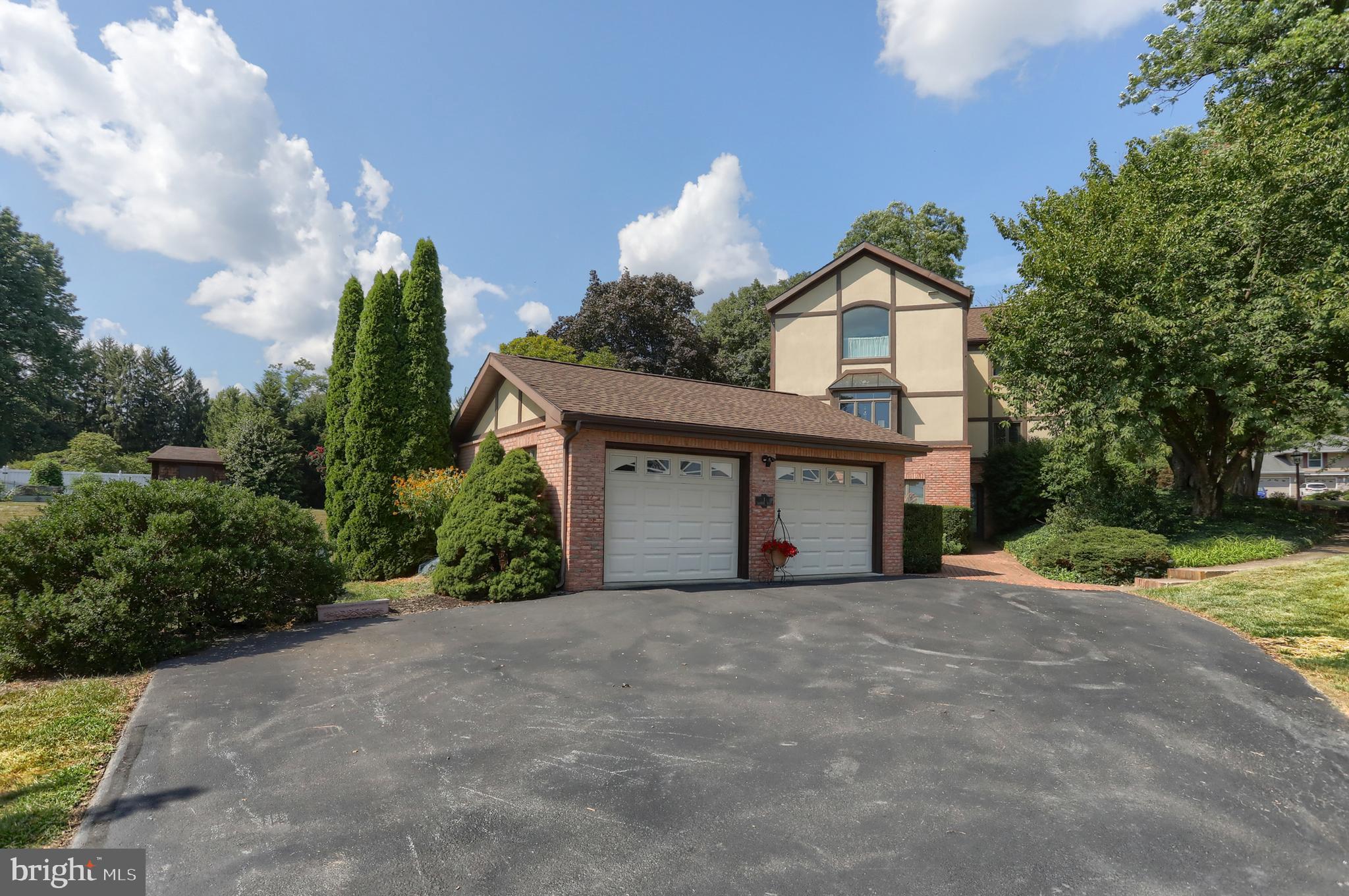 BANBURY CROSS - Residential