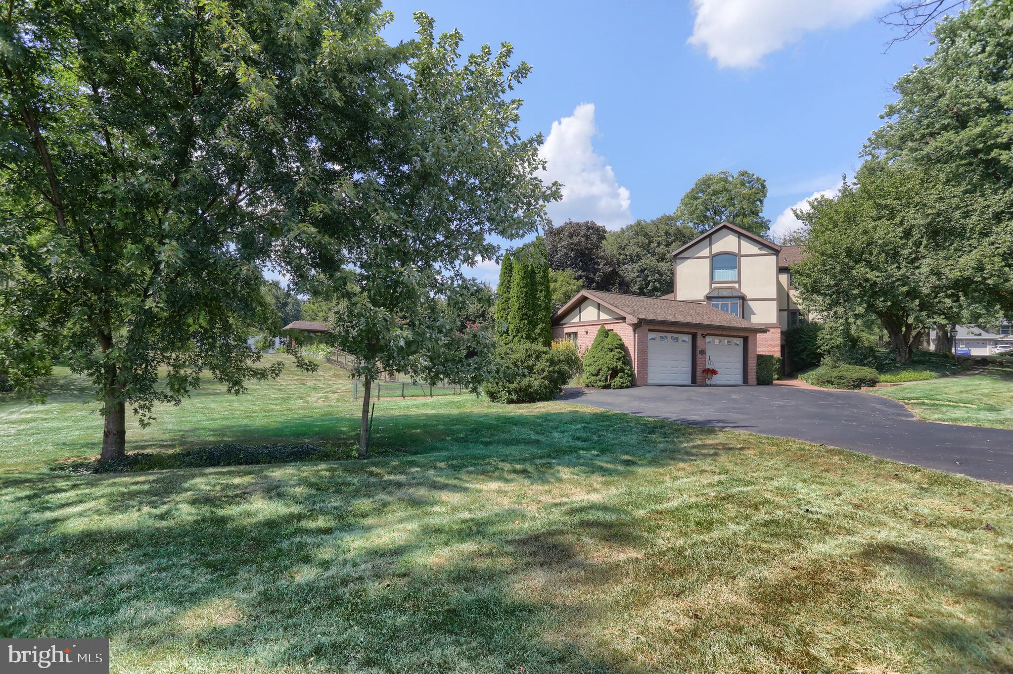BANBURY CROSS - Residential