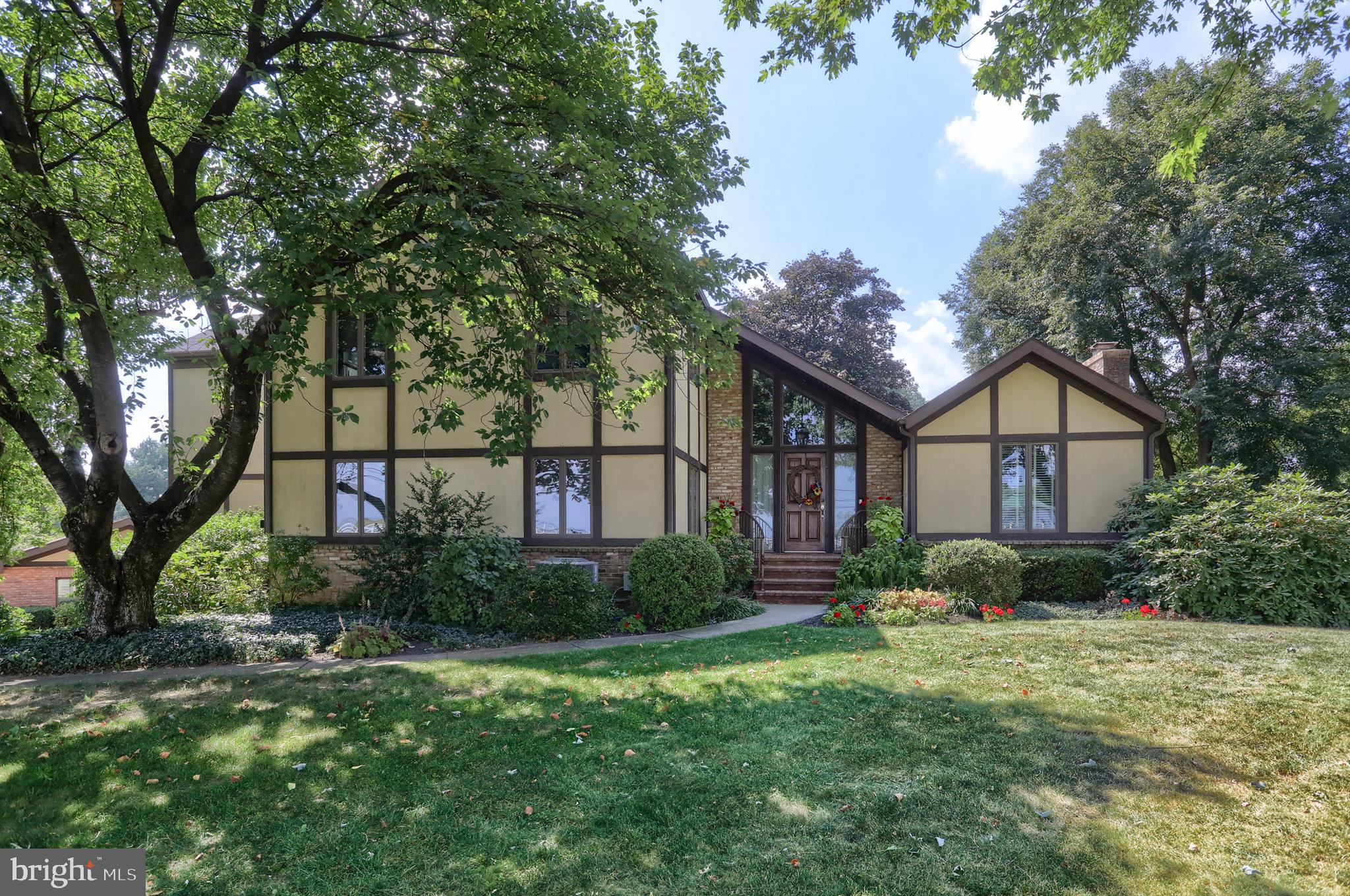 BANBURY CROSS - Residential