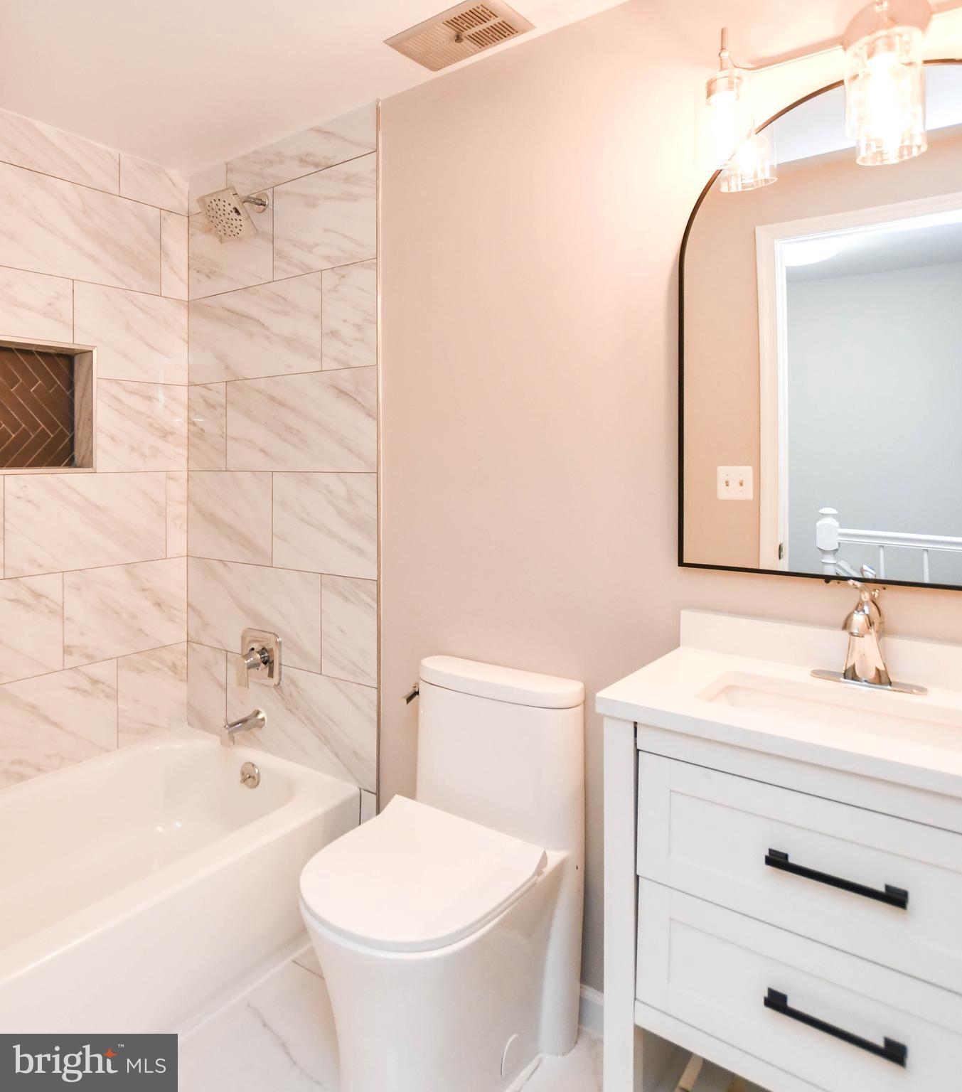 COUNTRYSIDE - Residential