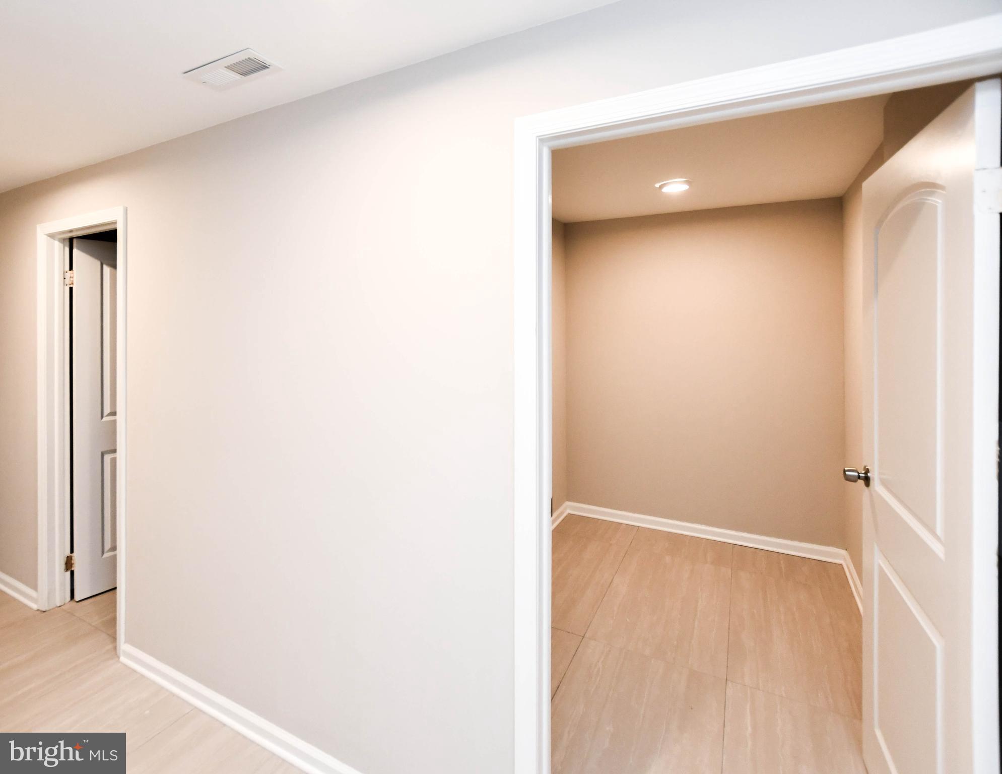 COUNTRYSIDE - Residential