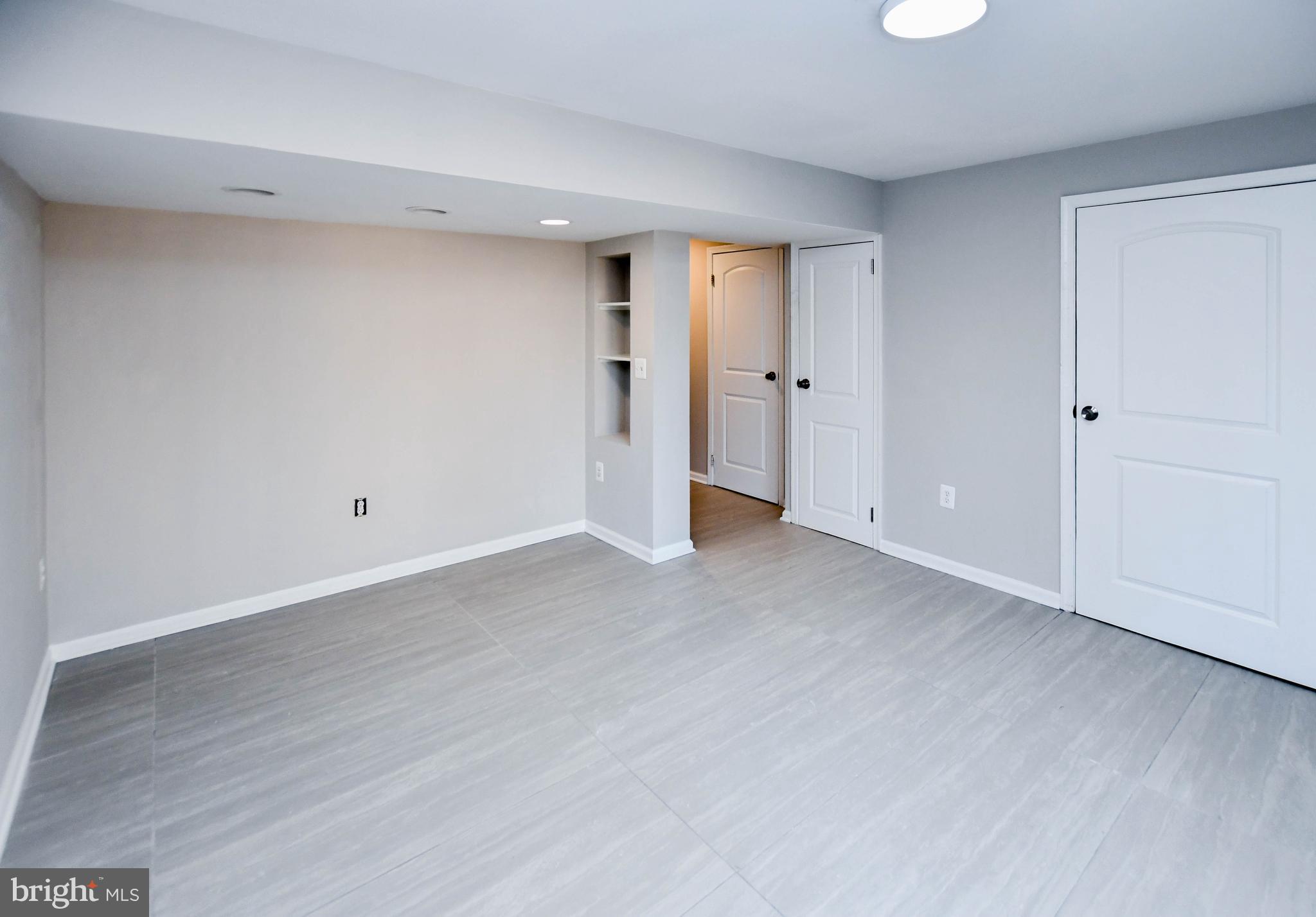 COUNTRYSIDE - Residential