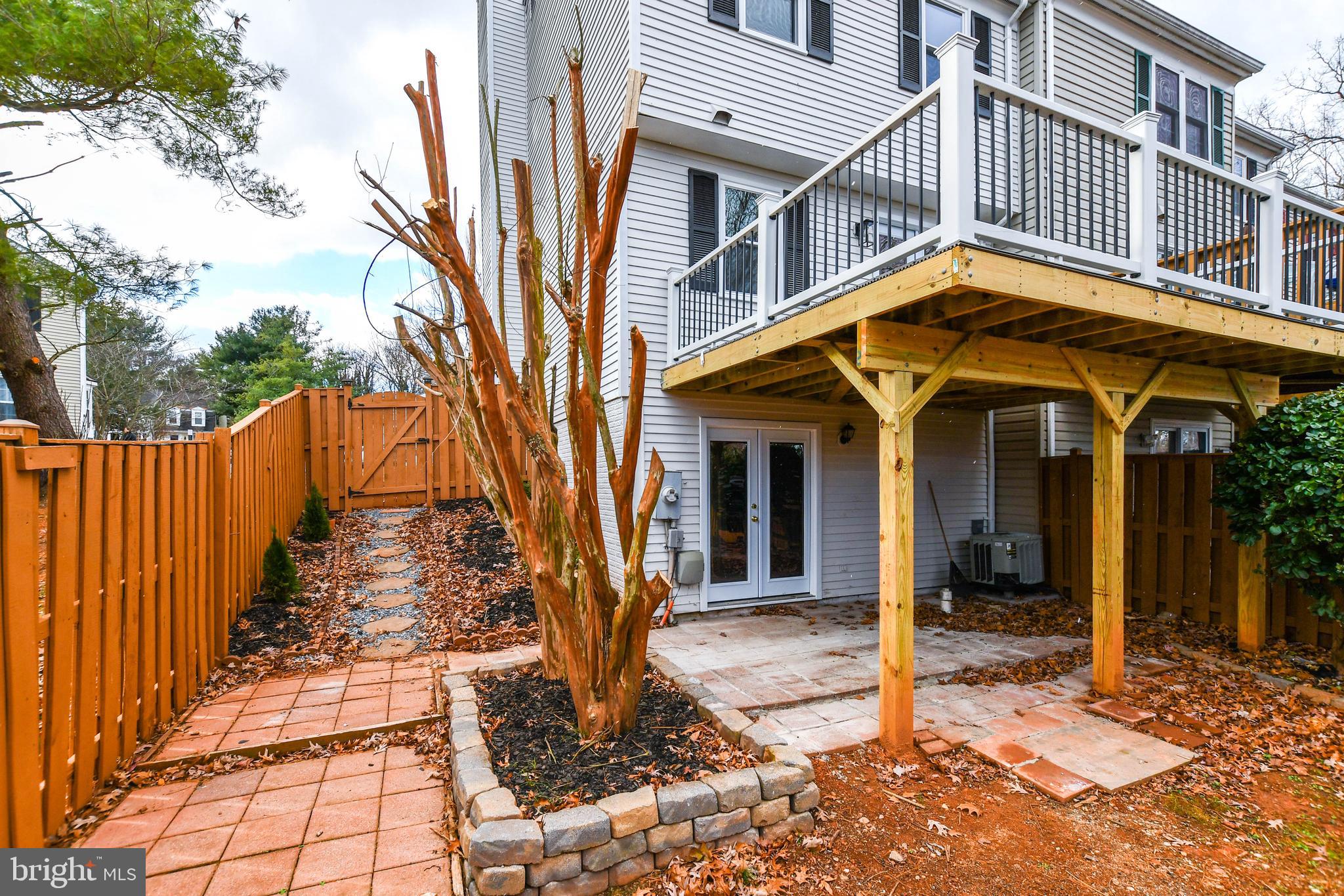 COUNTRYSIDE - Residential