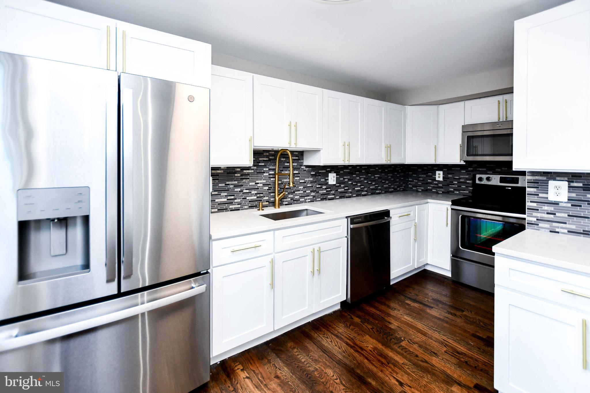 COUNTRYSIDE - Residential