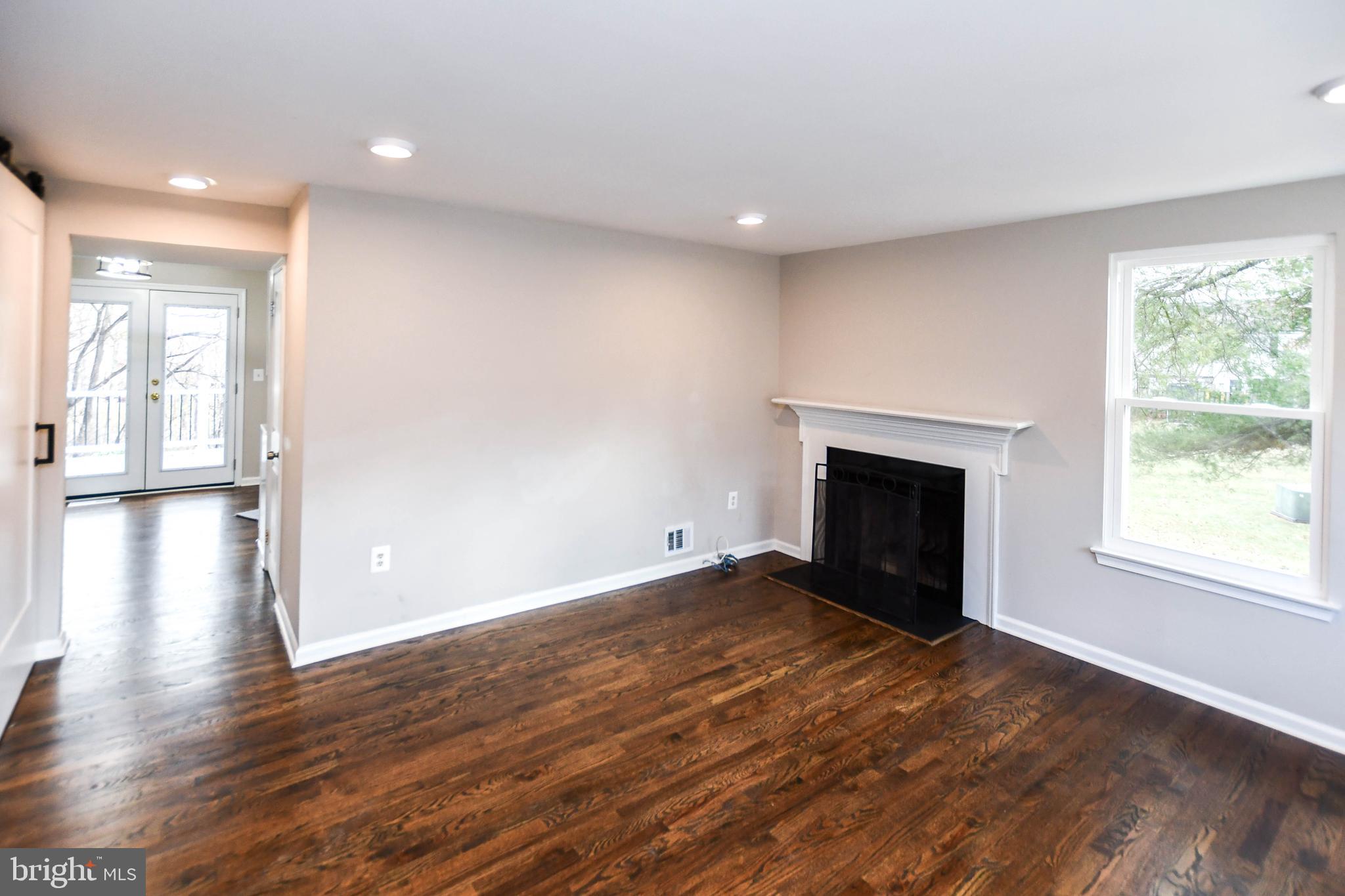 COUNTRYSIDE - Residential