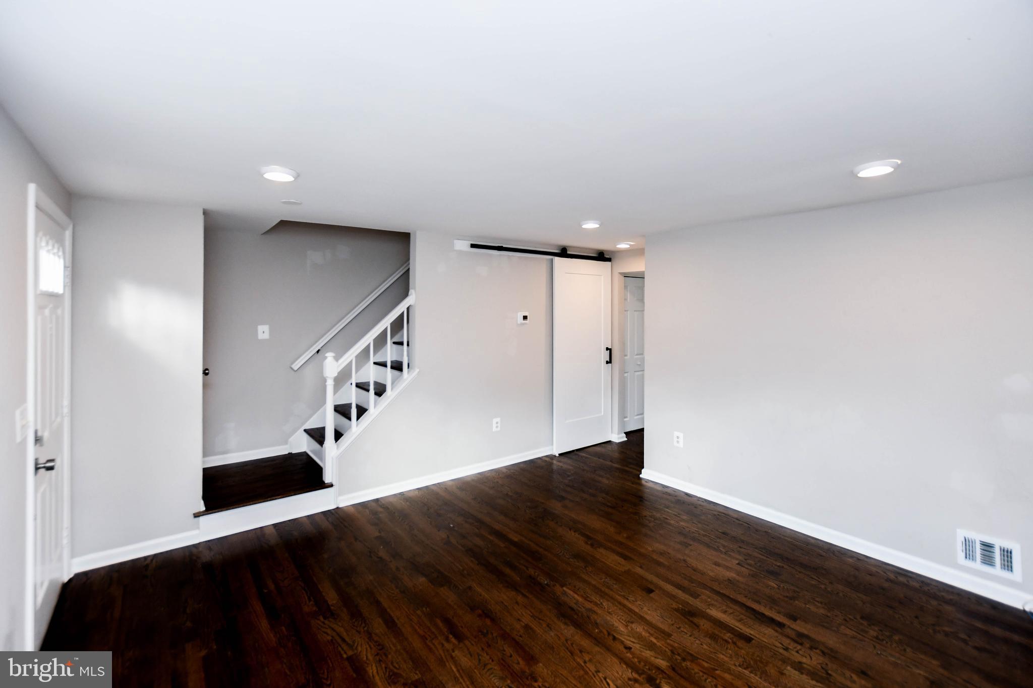 COUNTRYSIDE - Residential