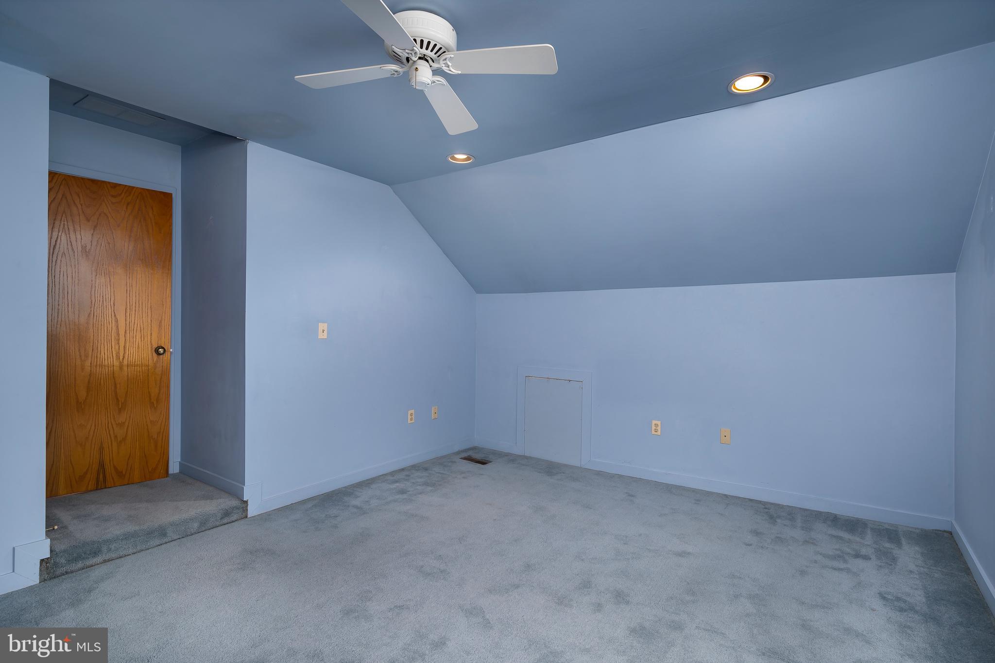 HICKORY RIDGE - Residential