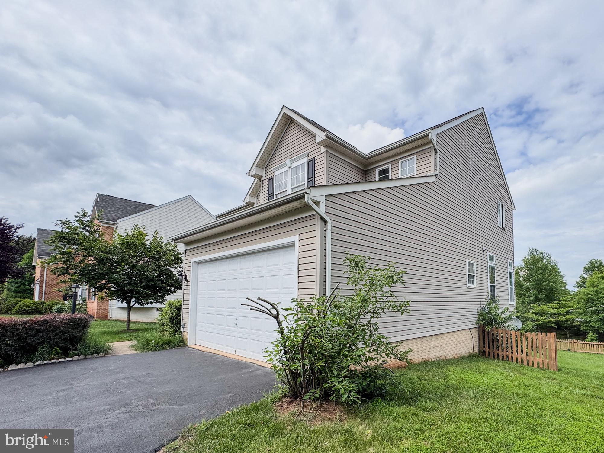 10496 NEALE SOUND COURT