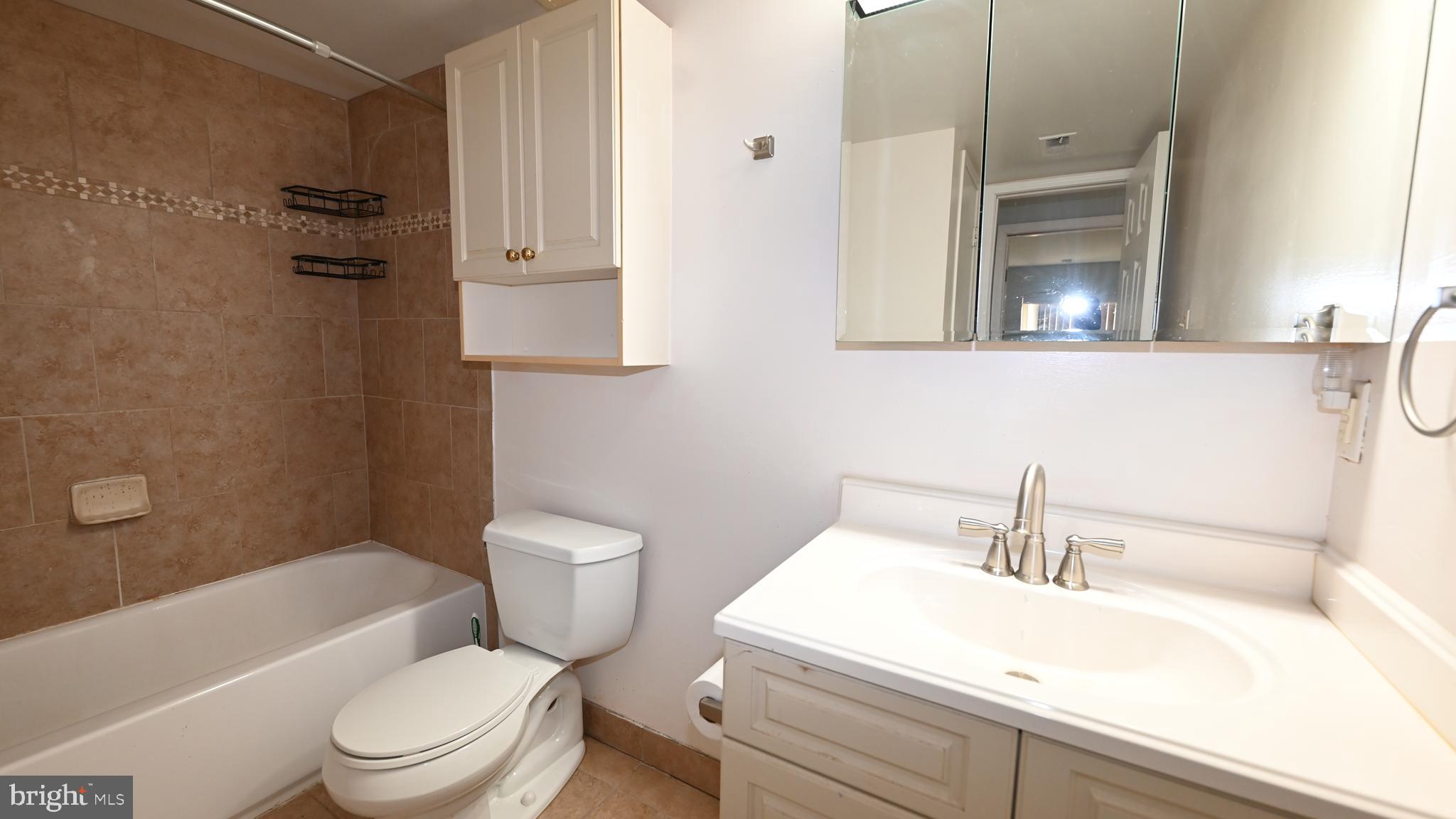 PINES CONDOMINIUM - Residential