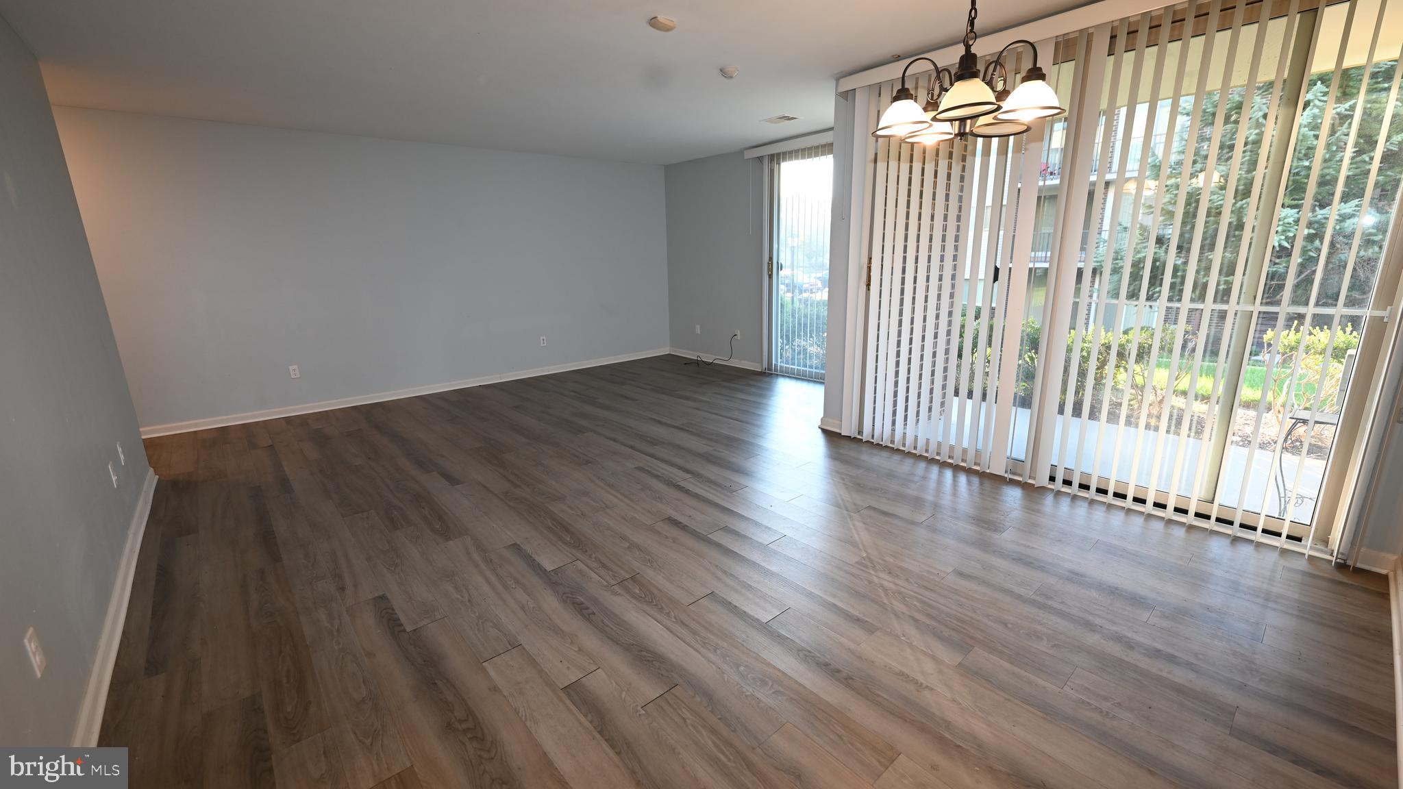 PINES CONDOMINIUM - Residential