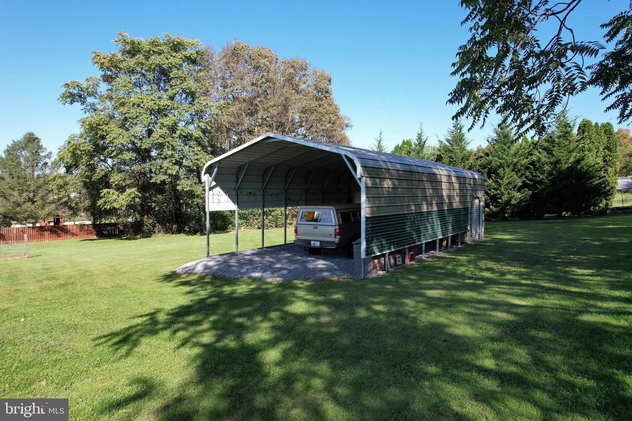 CROWN POINTE NORTH - Residential