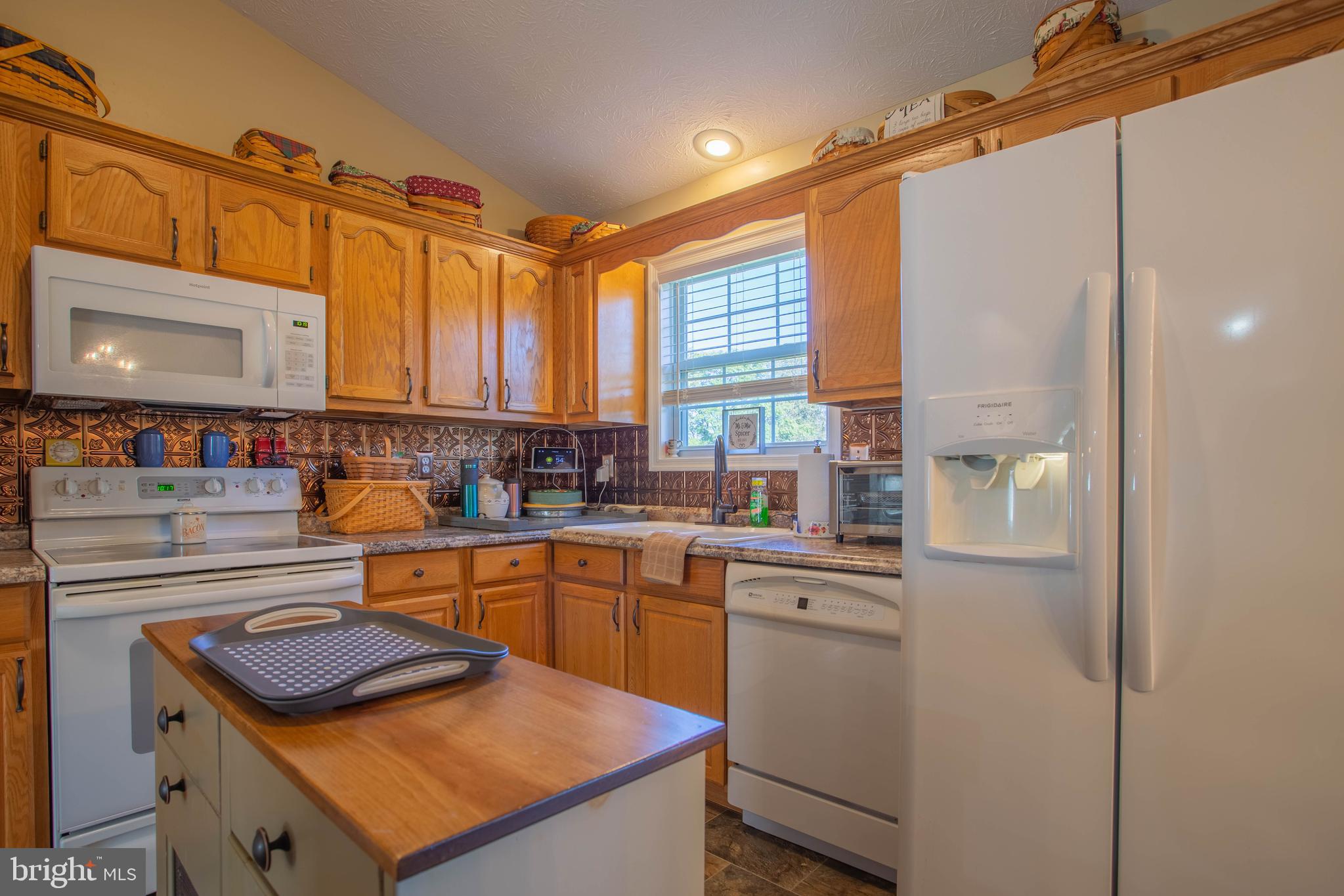 CROWN POINTE NORTH - Residential