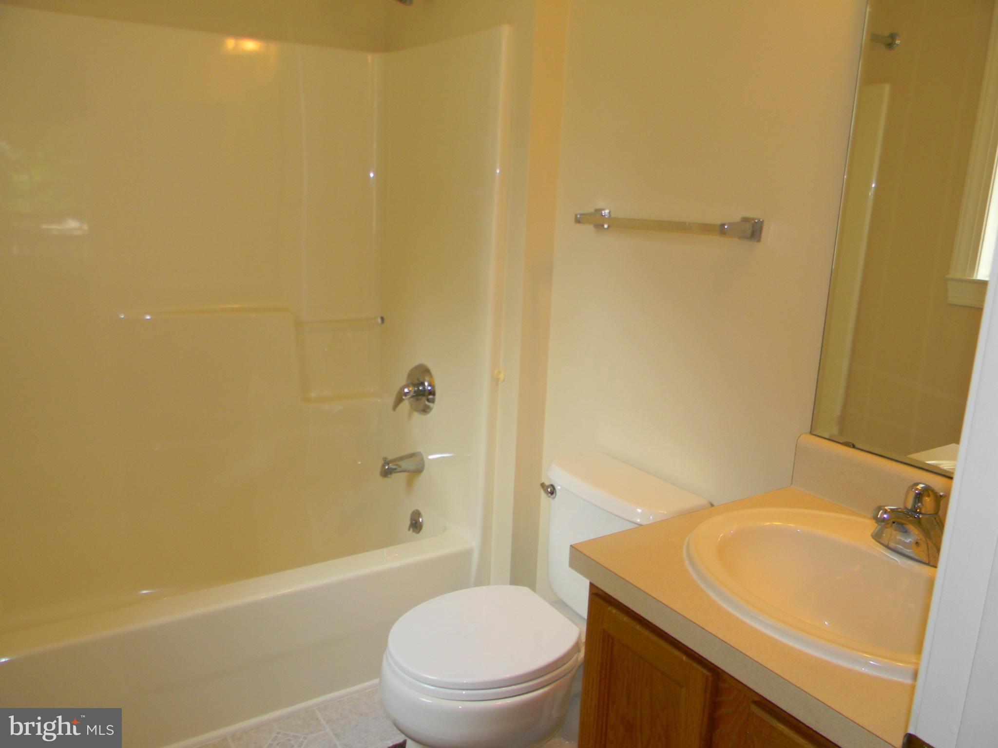 OAKCREST - Residential Lease