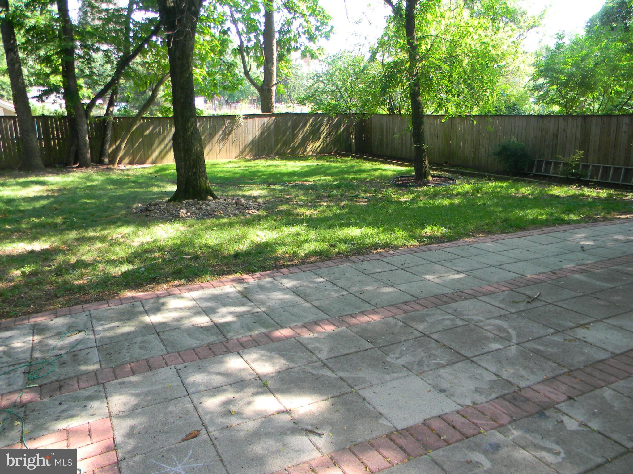 OAKCREST - Residential Lease