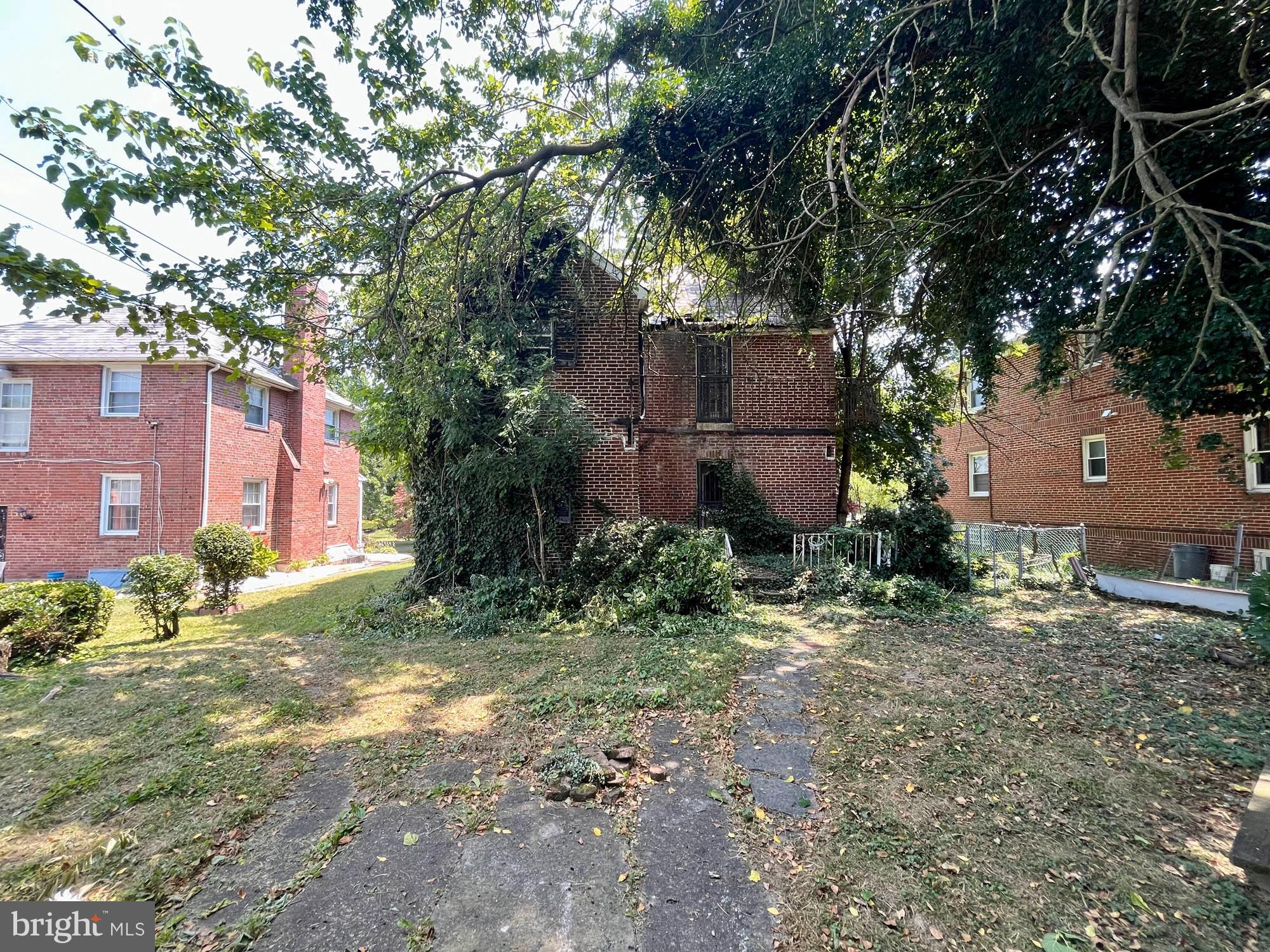 EDNOR GARDENS - LAKESIDE - Residential