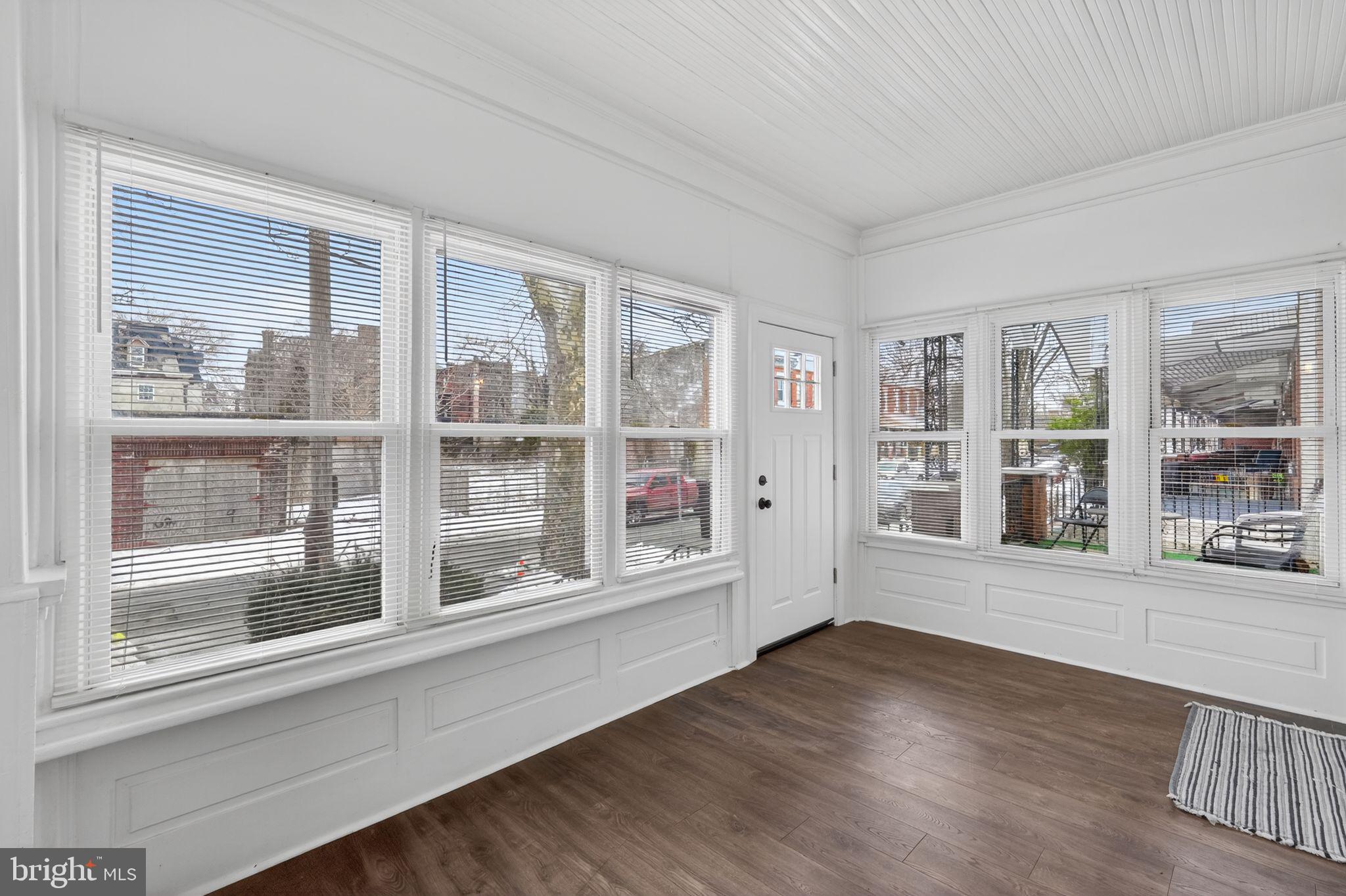 2238 W ESTAUGH STREET