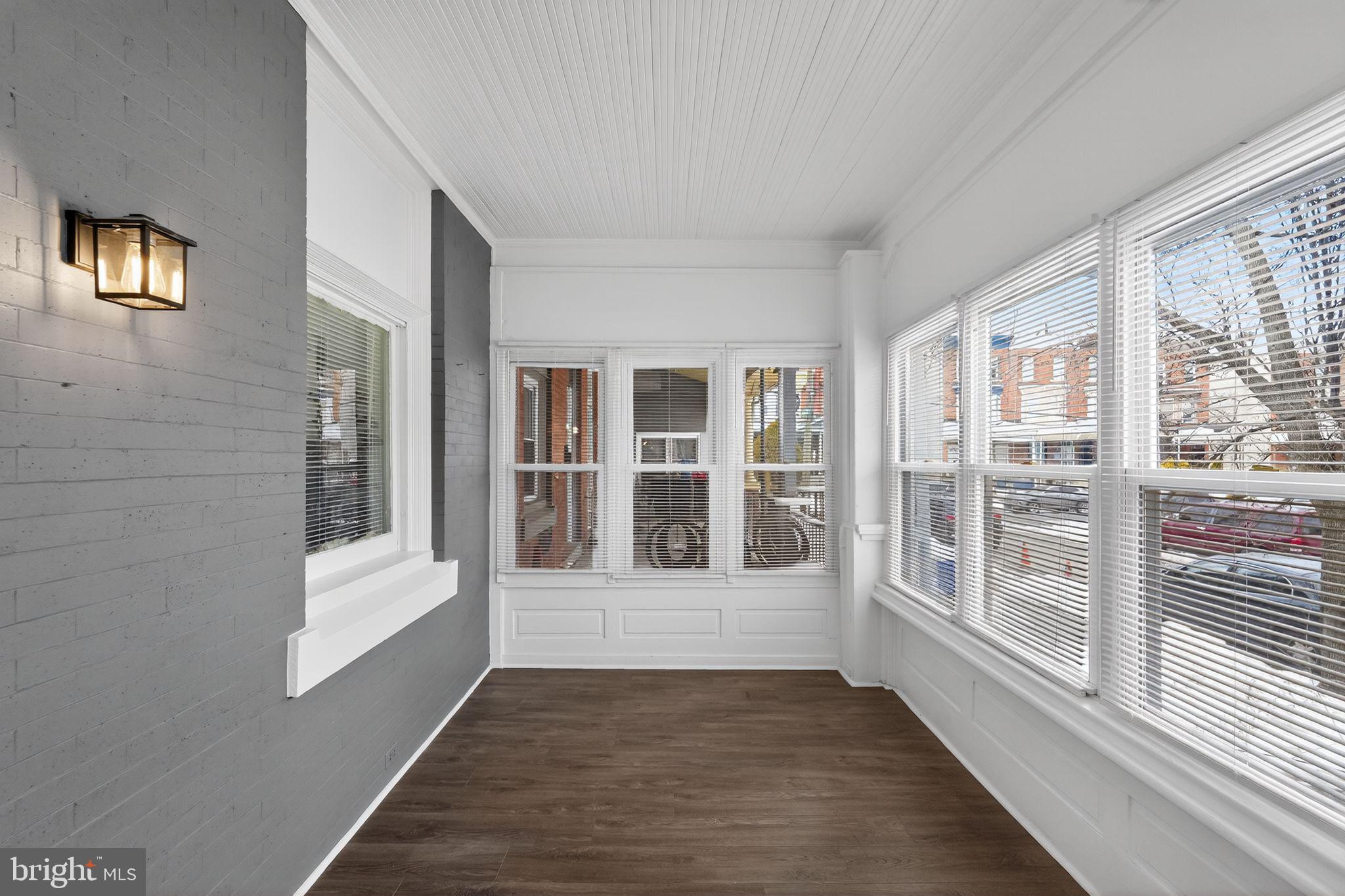 2238 W ESTAUGH STREET