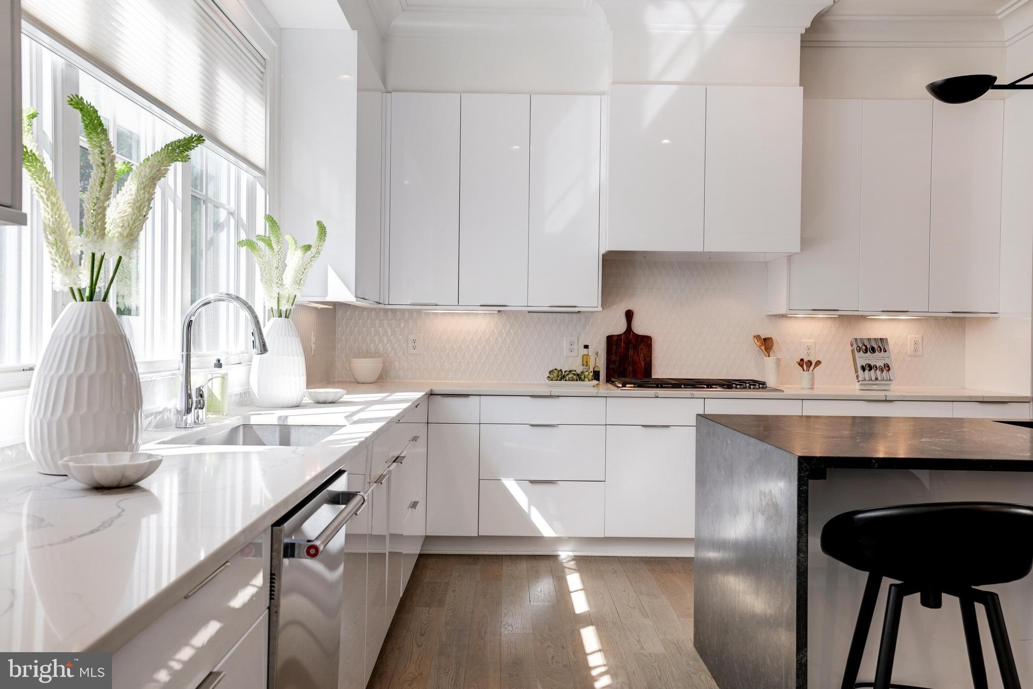 WEST MC LEAN - Residential