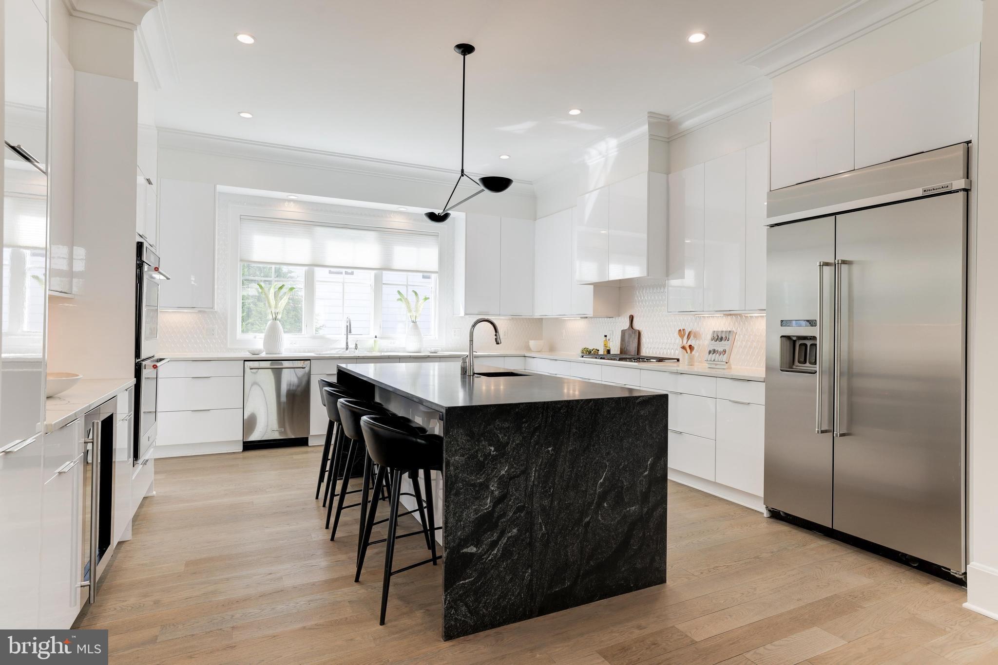 WEST MC LEAN - Residential